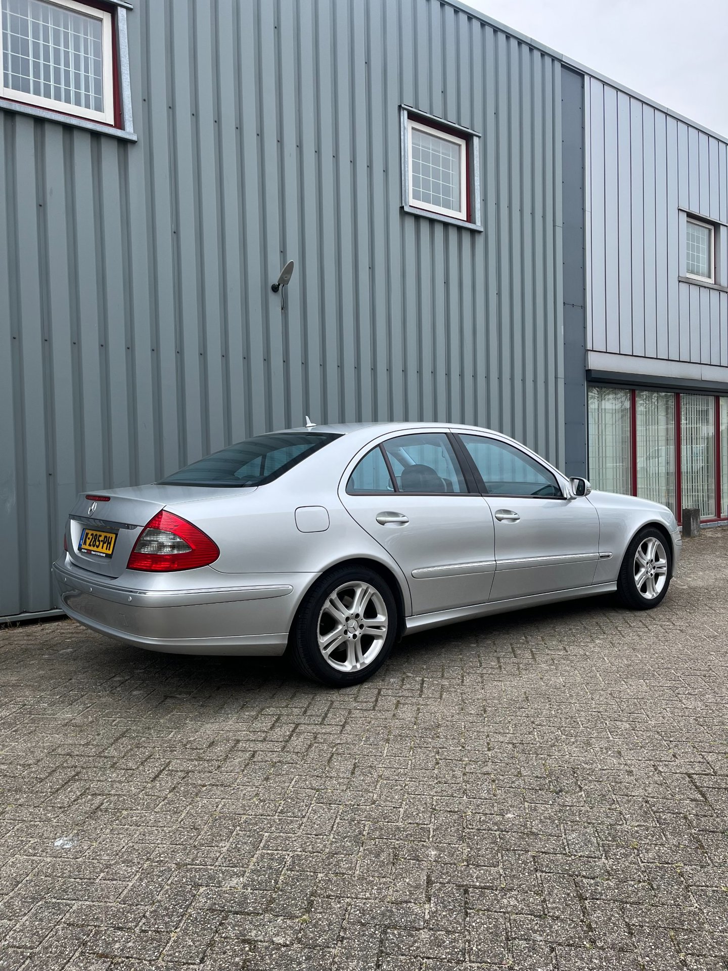Foto van Mercedes-Benz E 200 Kompressor