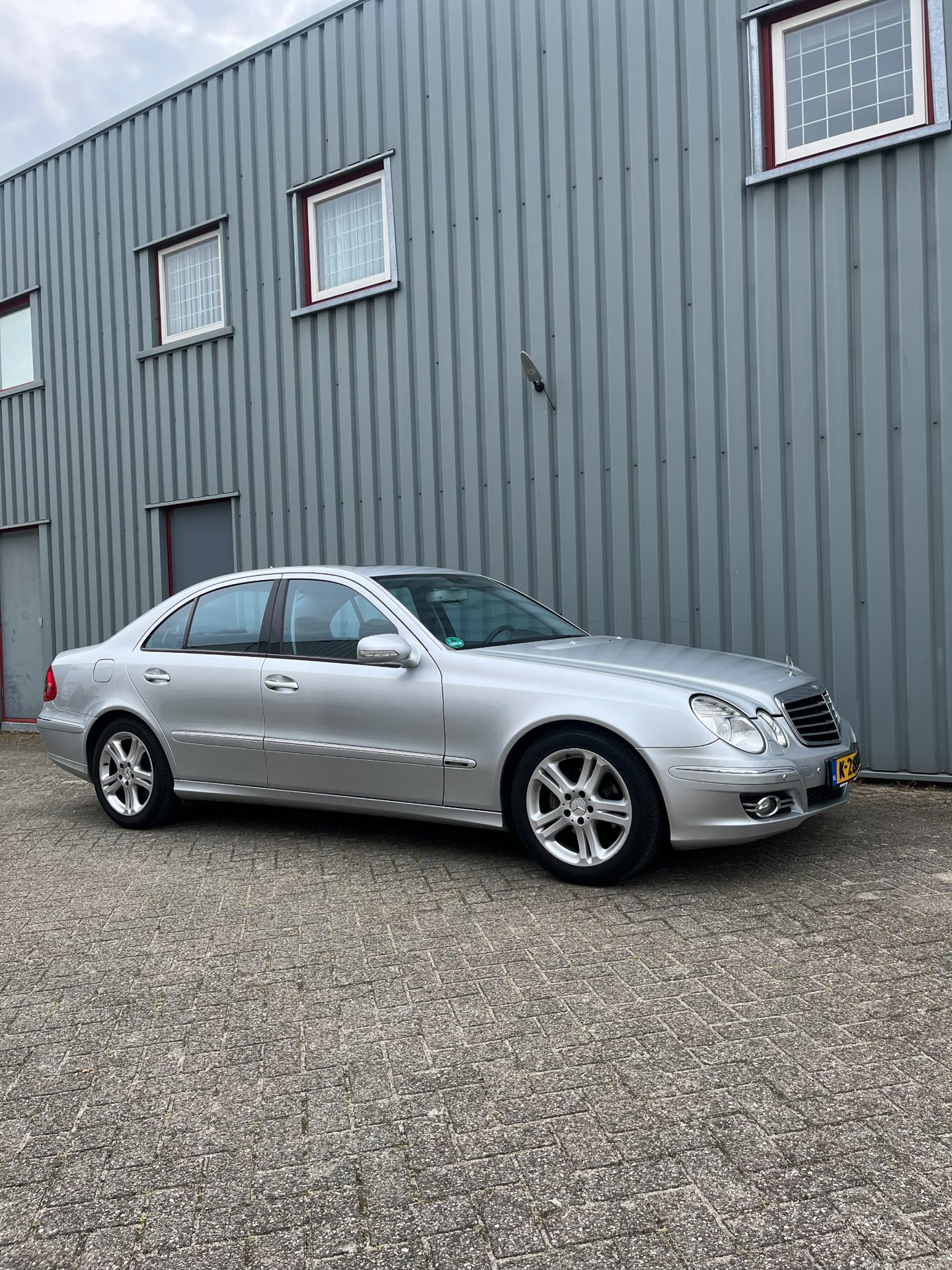Foto van Mercedes-Benz E 200 Kompressor