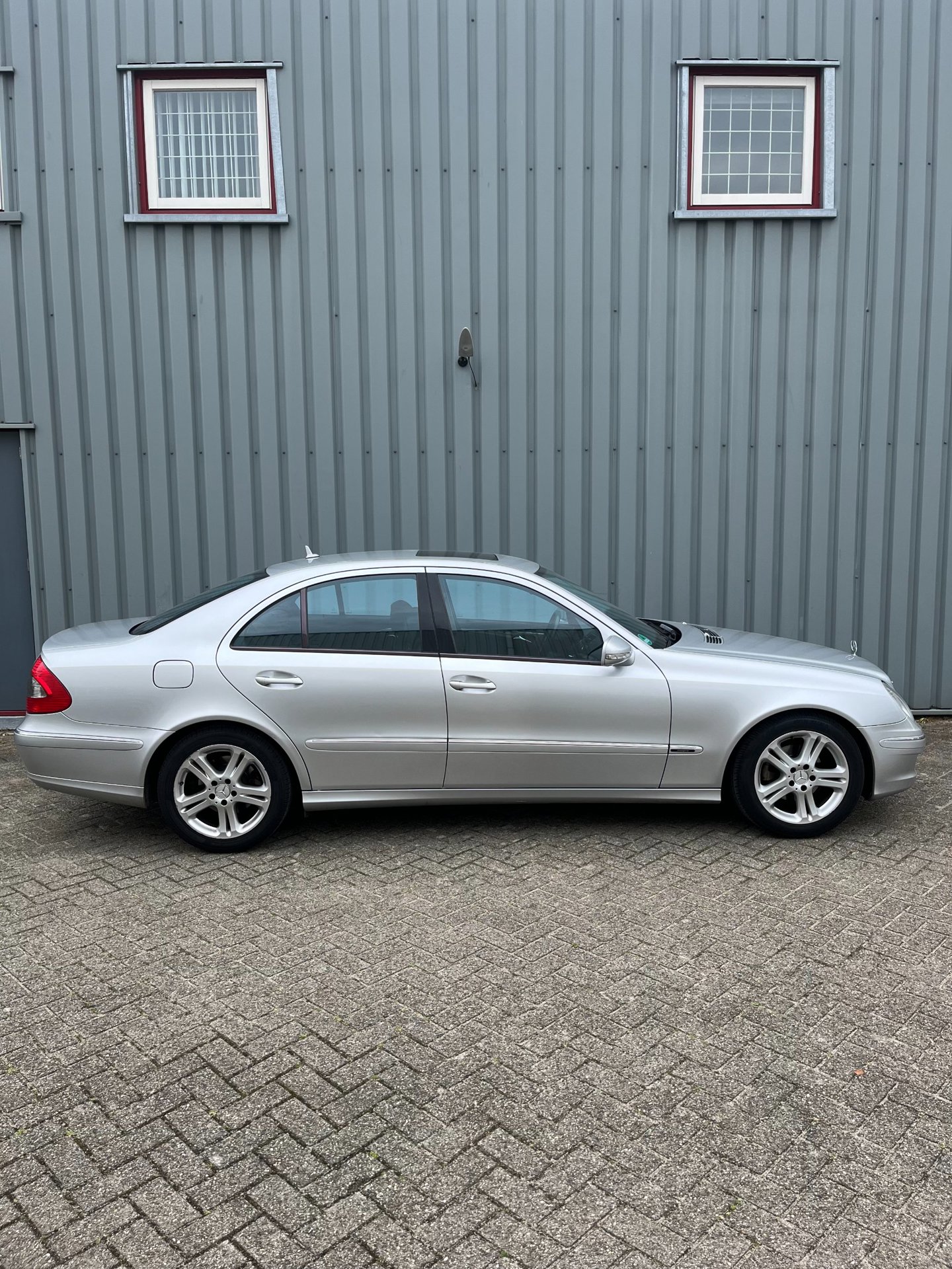 Foto van Mercedes-Benz E 200 Kompressor