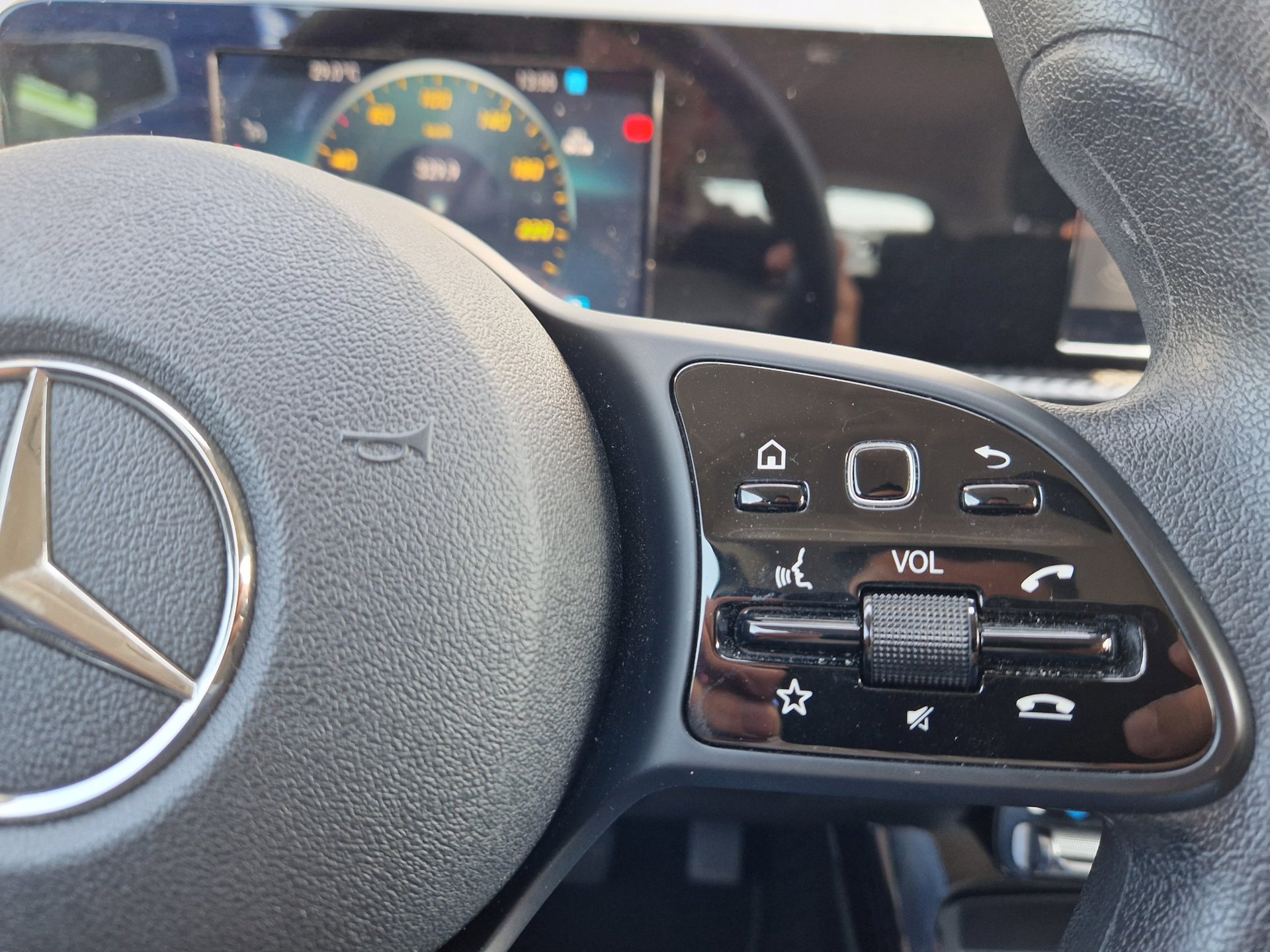 Foto van Mercedes-Benz A 200