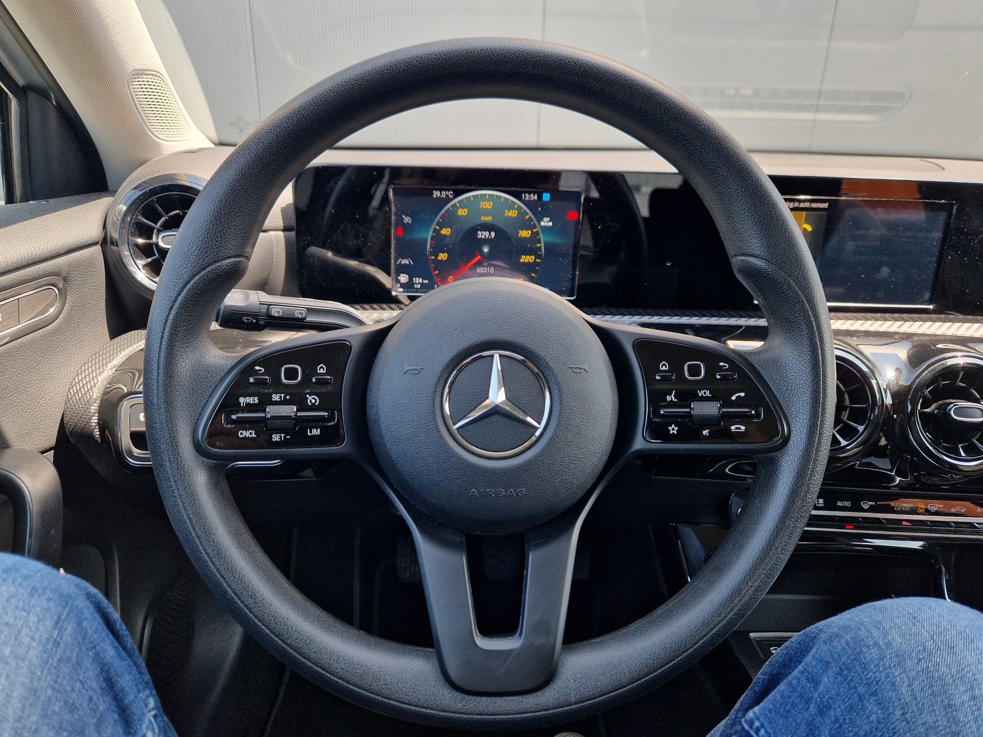 Foto van Mercedes-Benz A 200