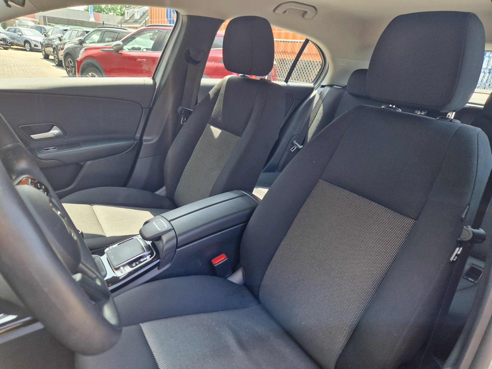 Foto van Mercedes-Benz A 200