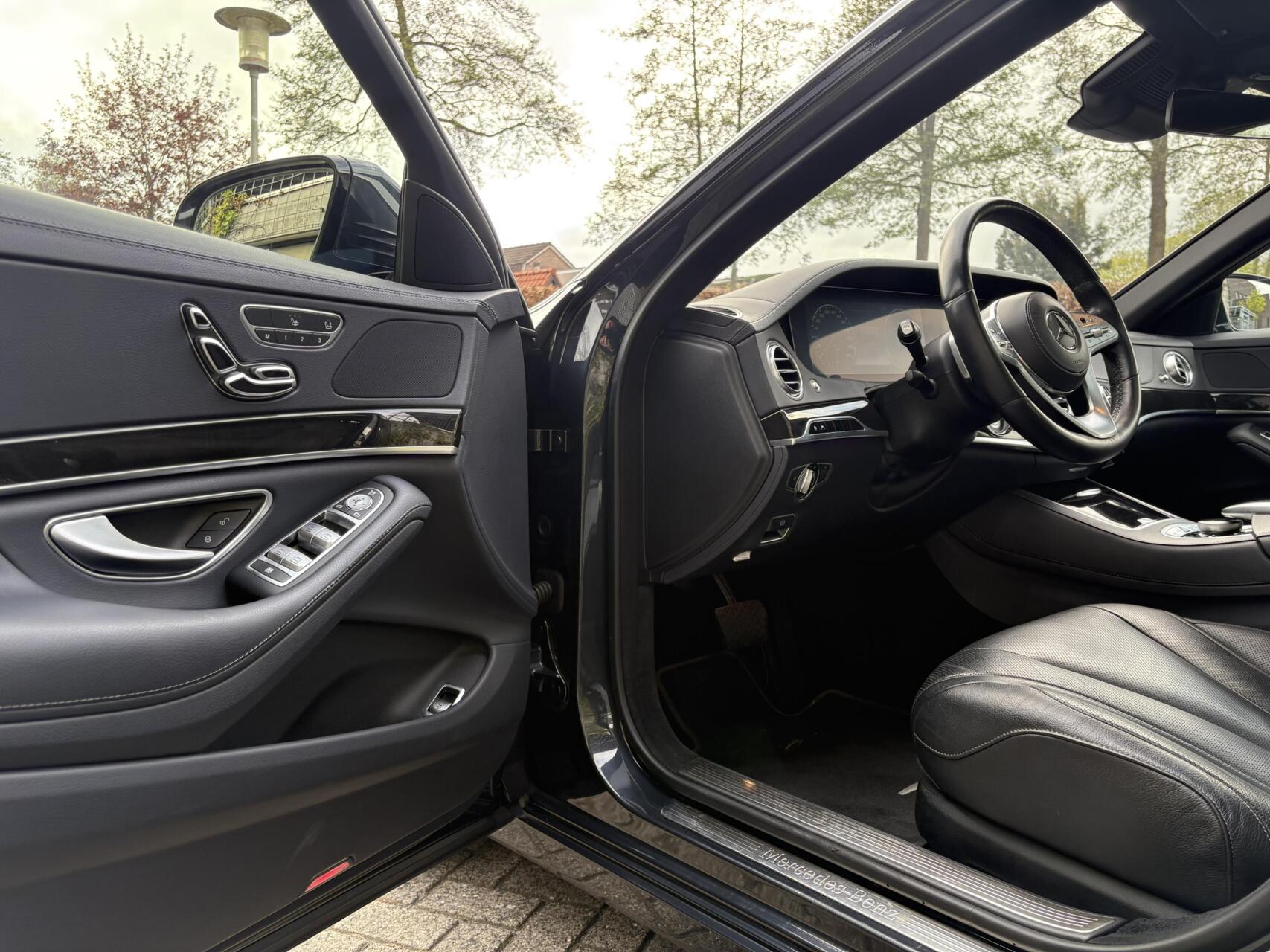 Foto van Mercedes-Benz S 350 D 4Matic