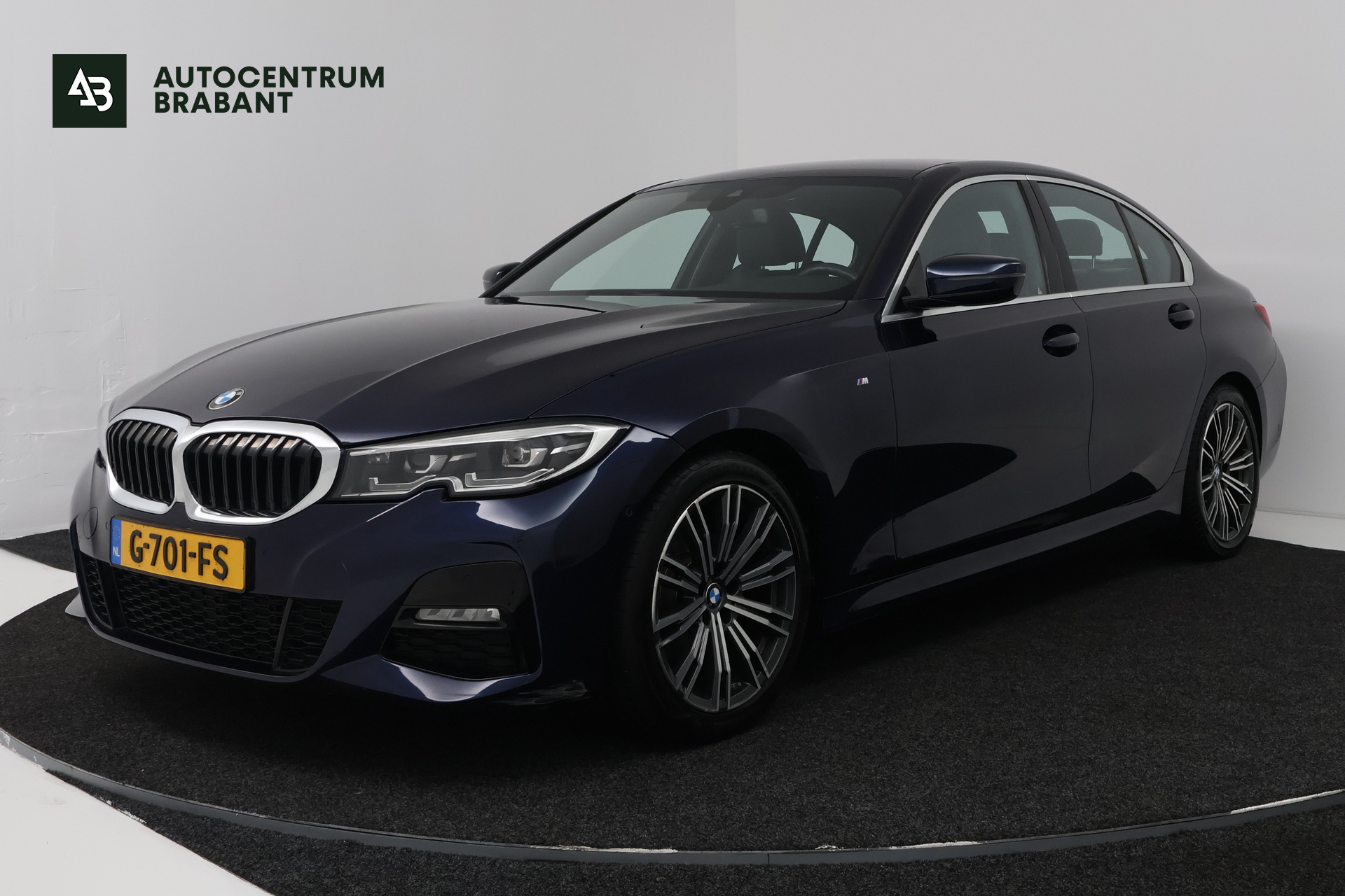 BMW 320i 320i High Executive M-sport(M-PAkKKET, CAMERA, STOELVERWARMING, SFEERVERLICHTING, DEALER ONDERHOUDEN) 2019 - voorkant