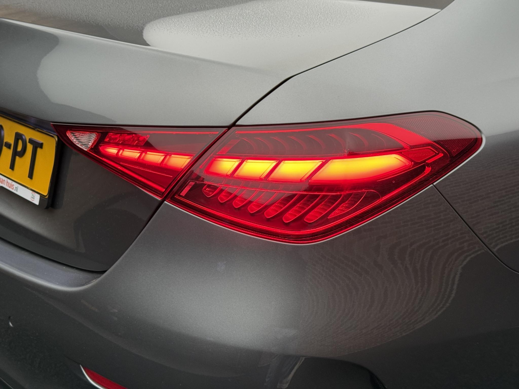 Foto van Mercedes-Benz C 200