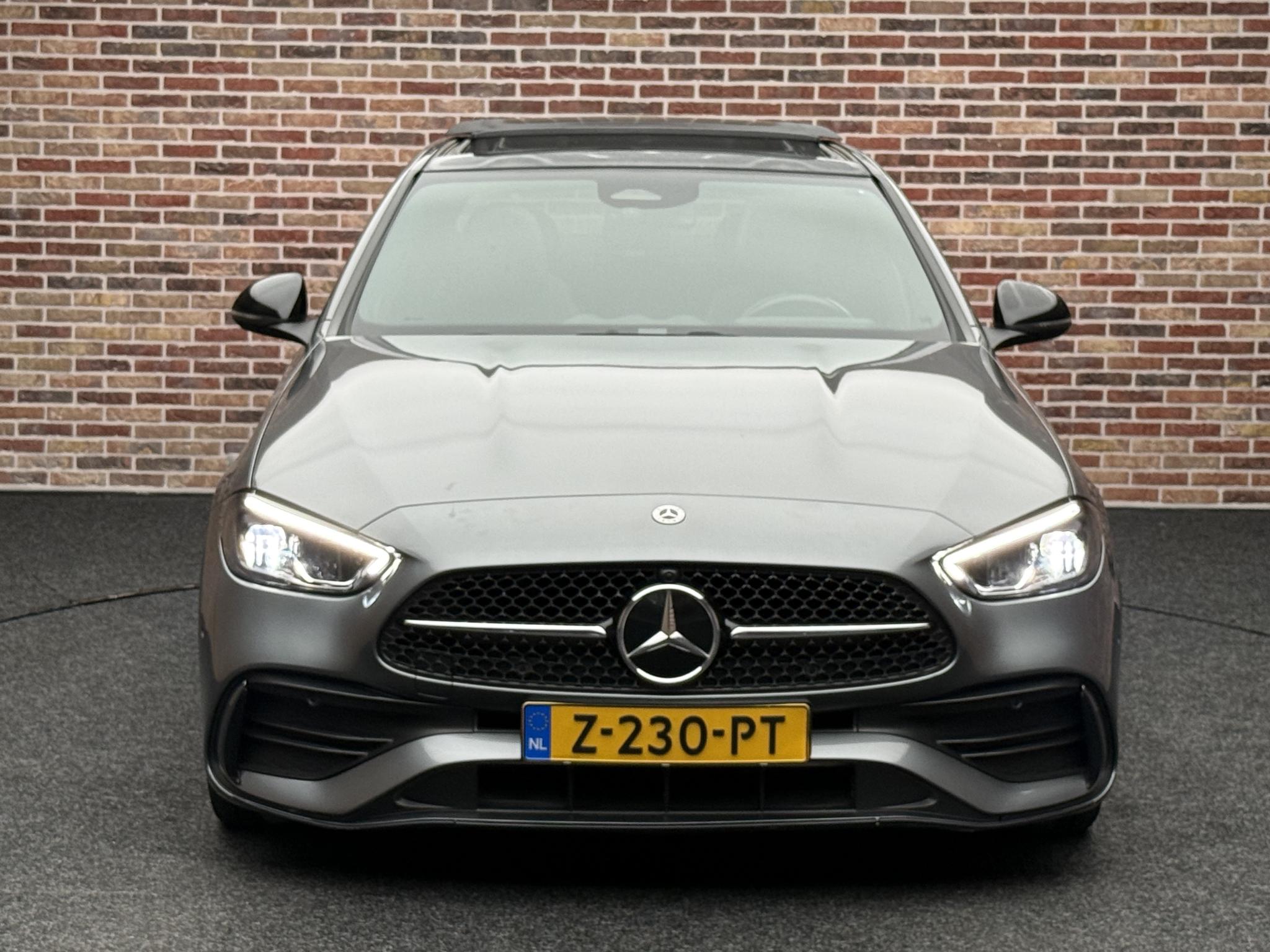 Foto van Mercedes-Benz C 200