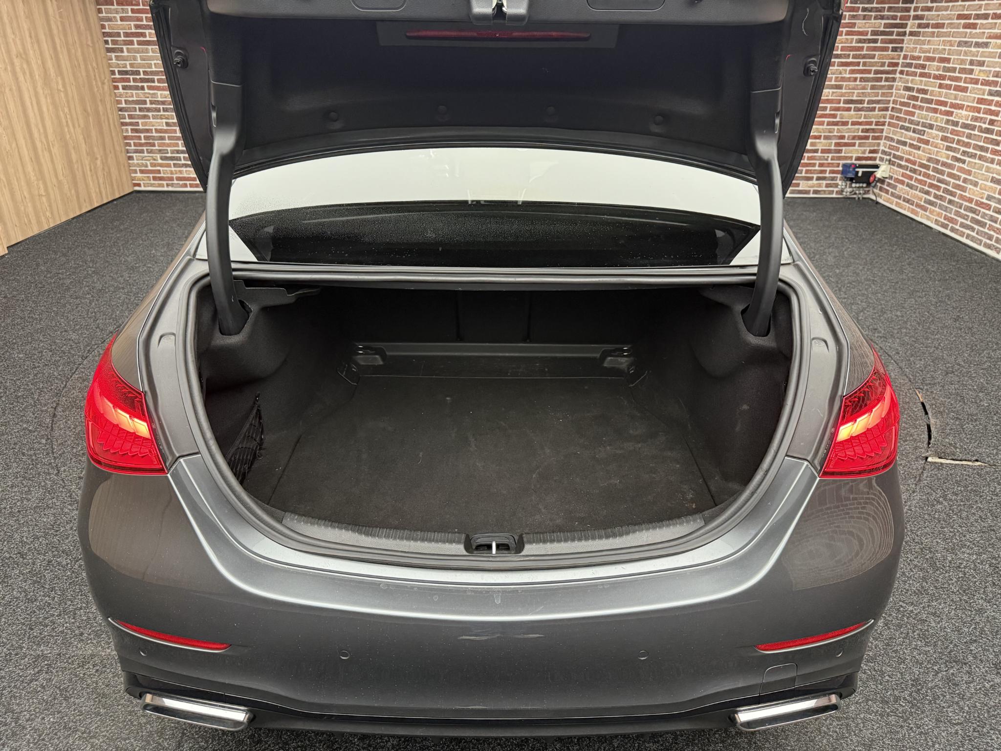 Foto van Mercedes-Benz C 200