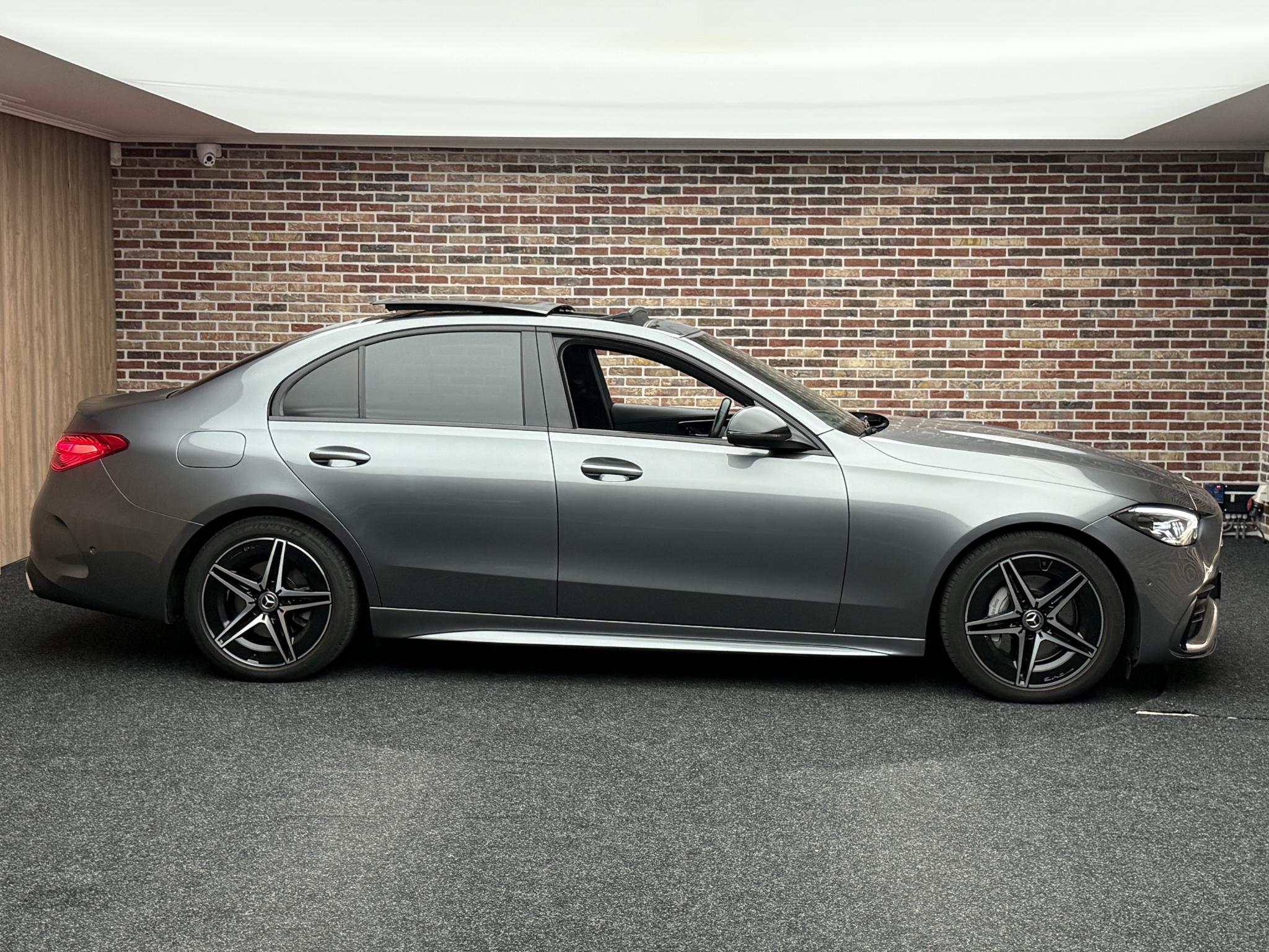 Foto van Mercedes-Benz C 200