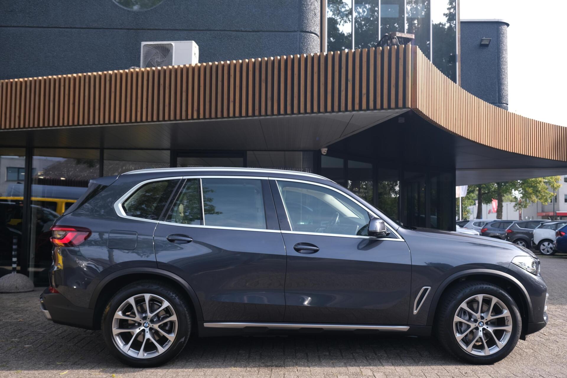 Foto van BMW X5 Xdrive45e