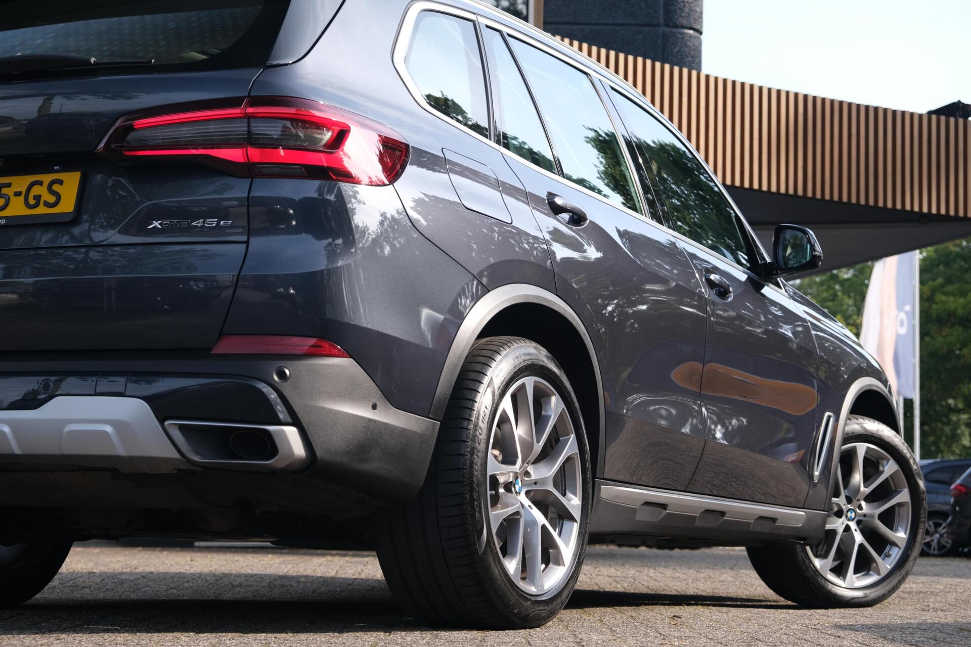 Foto van BMW X5 Xdrive45e