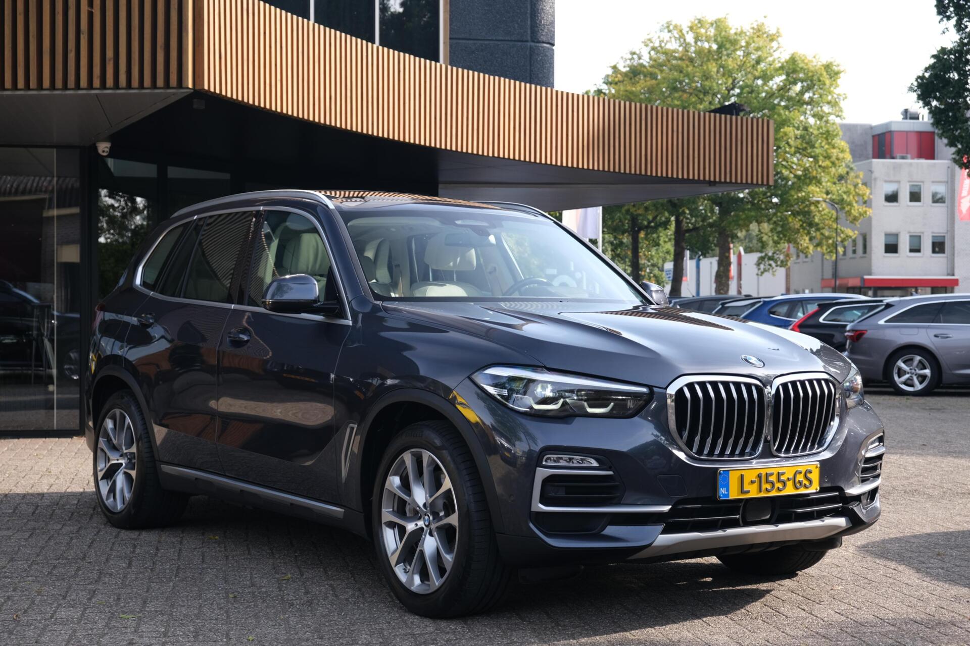 Foto van BMW X5 Xdrive45e