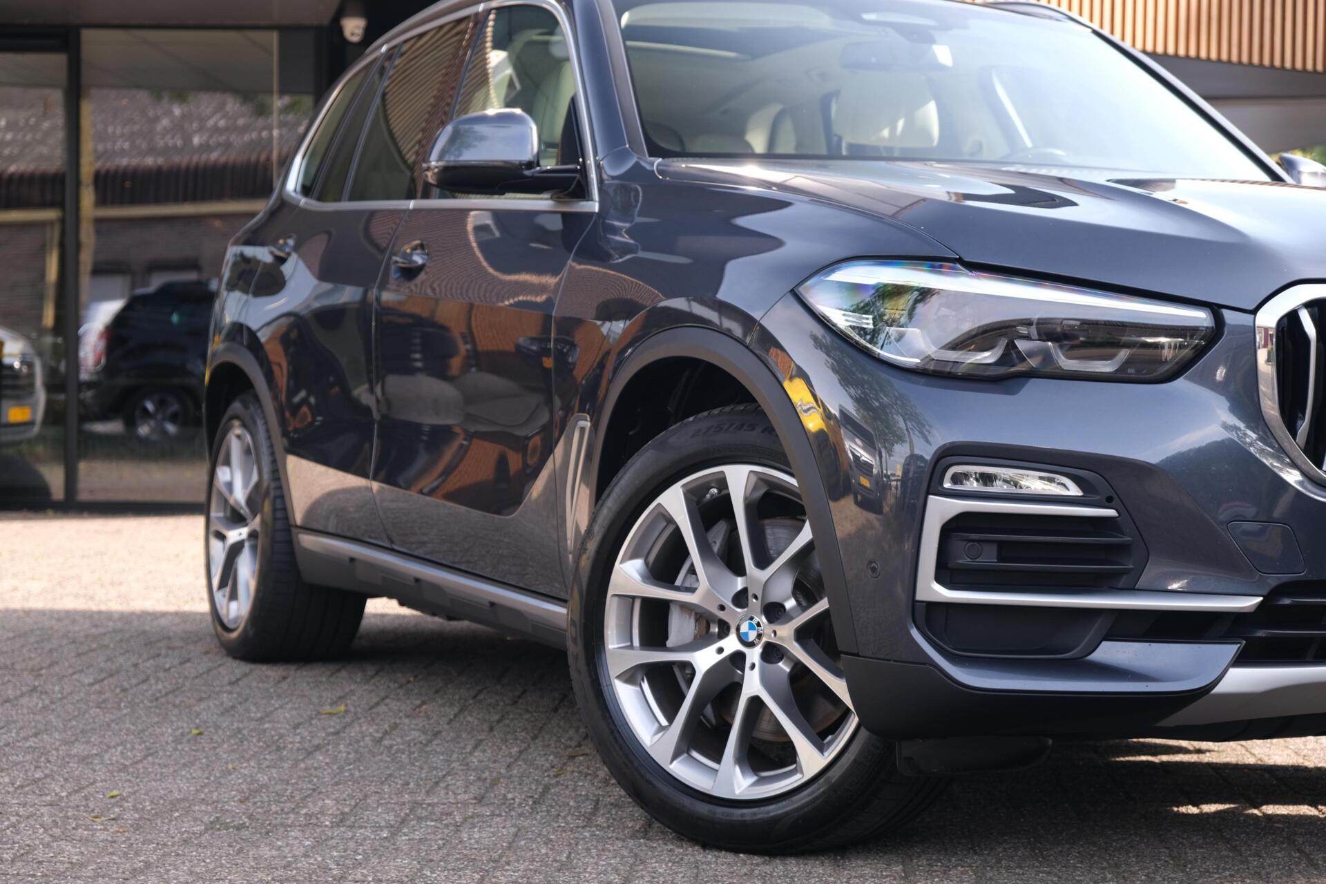 Foto van BMW X5 Xdrive45e