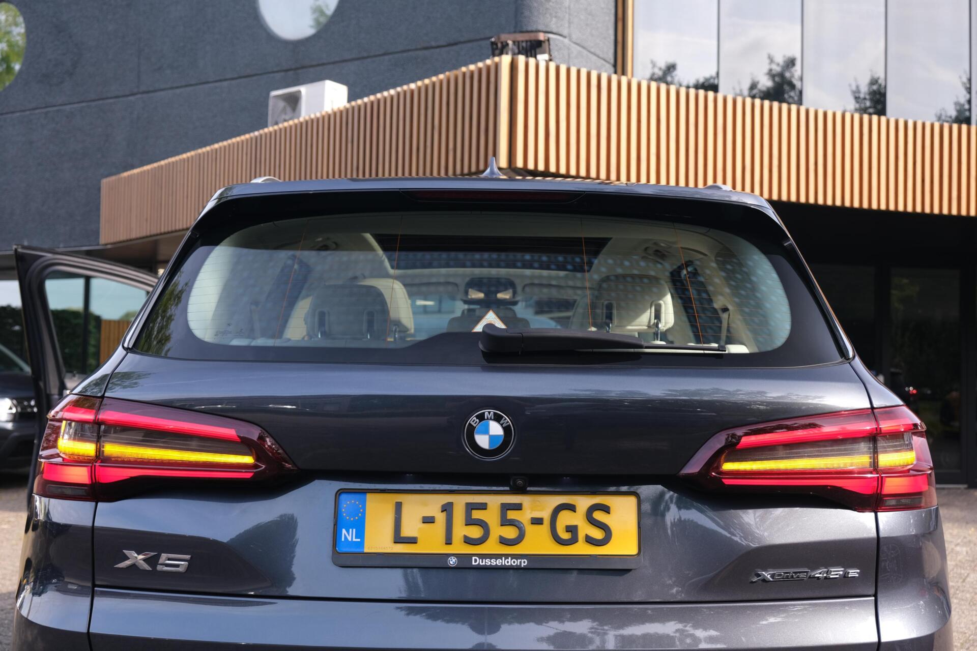 Foto van BMW X5 Xdrive45e