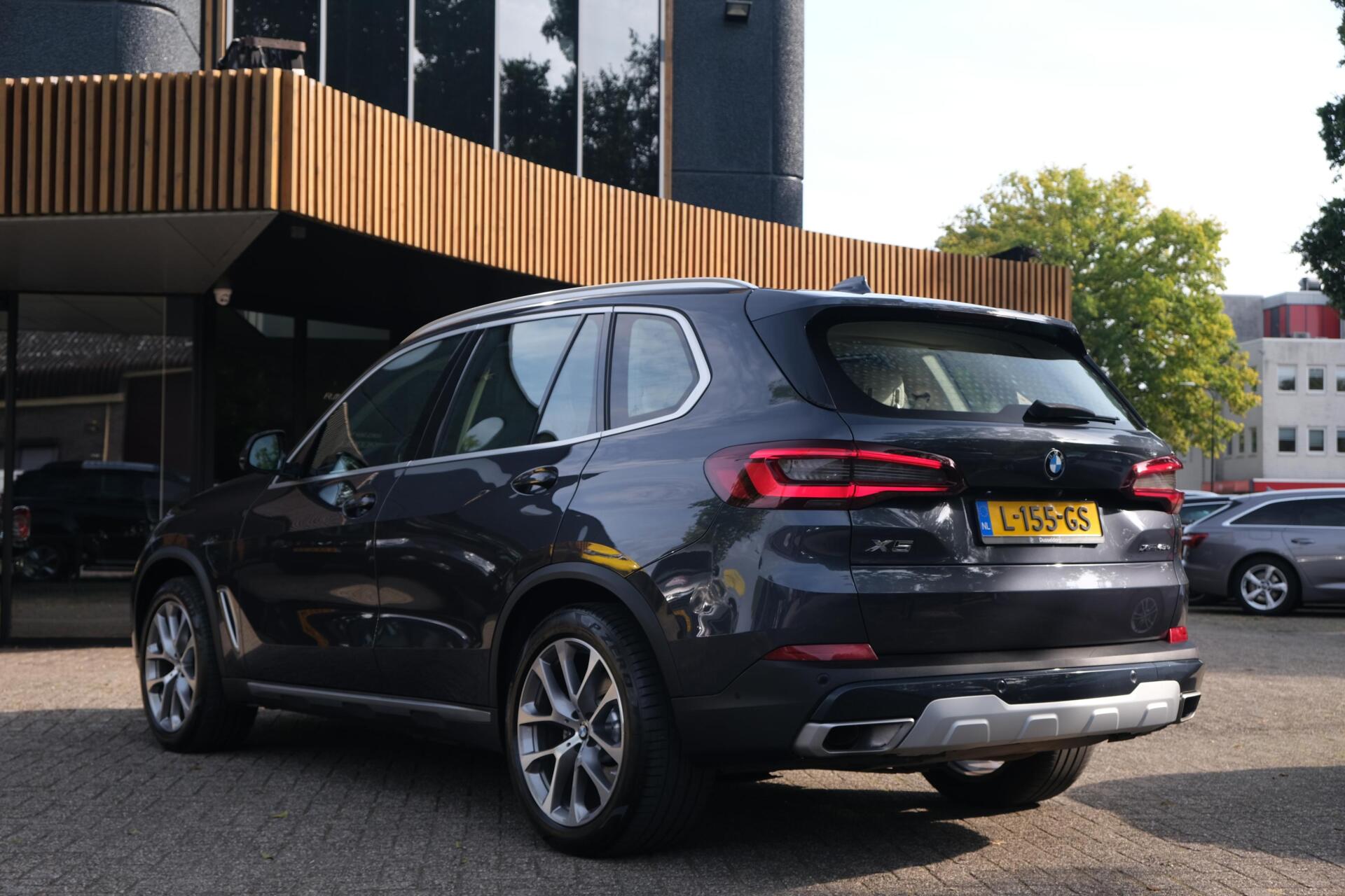 Foto van BMW X5 Xdrive45e