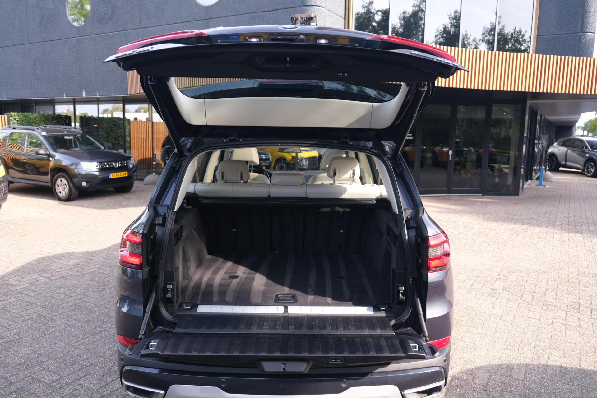 Foto van BMW X5 Xdrive45e