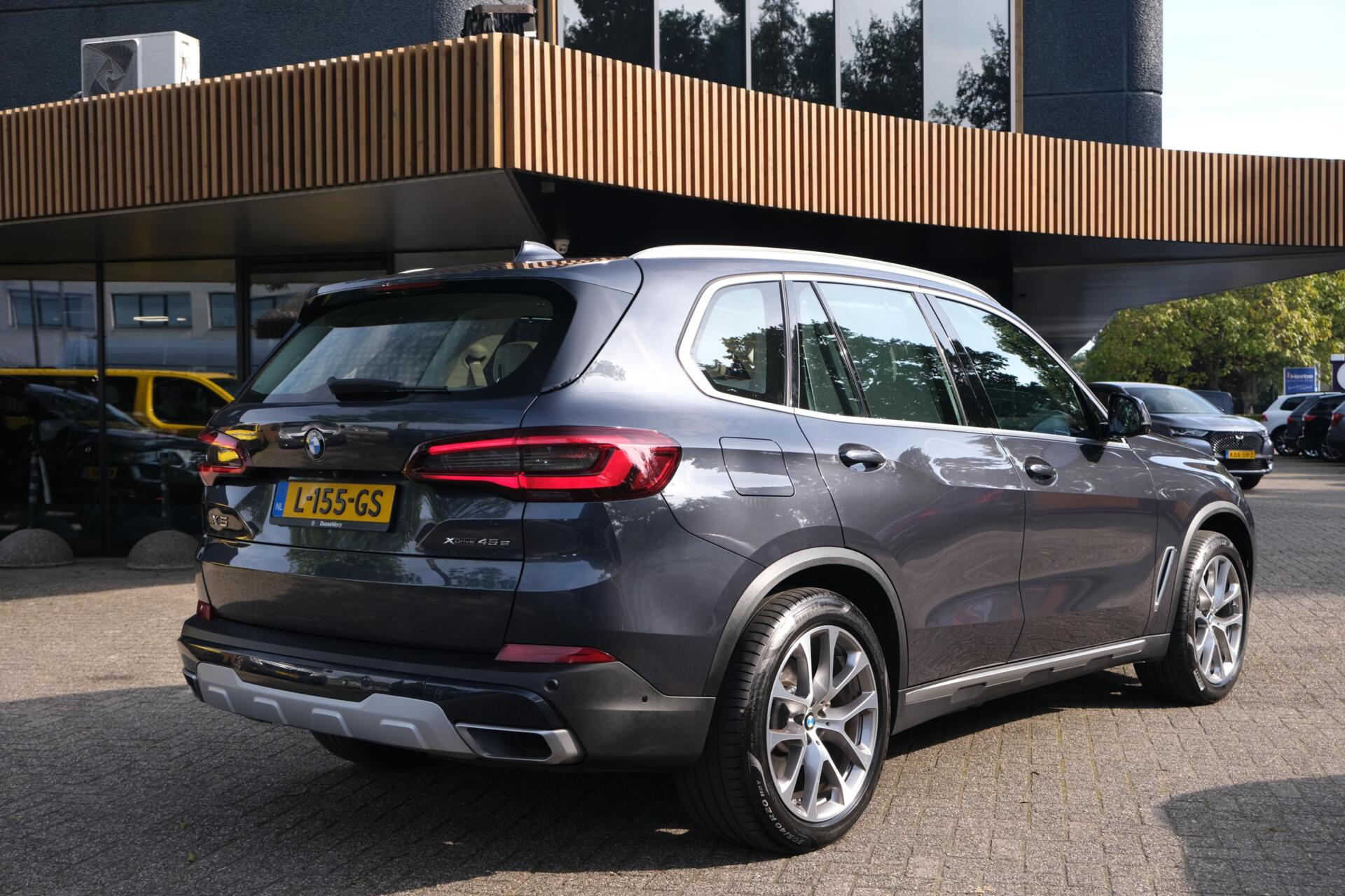 Foto van BMW X5 Xdrive45e