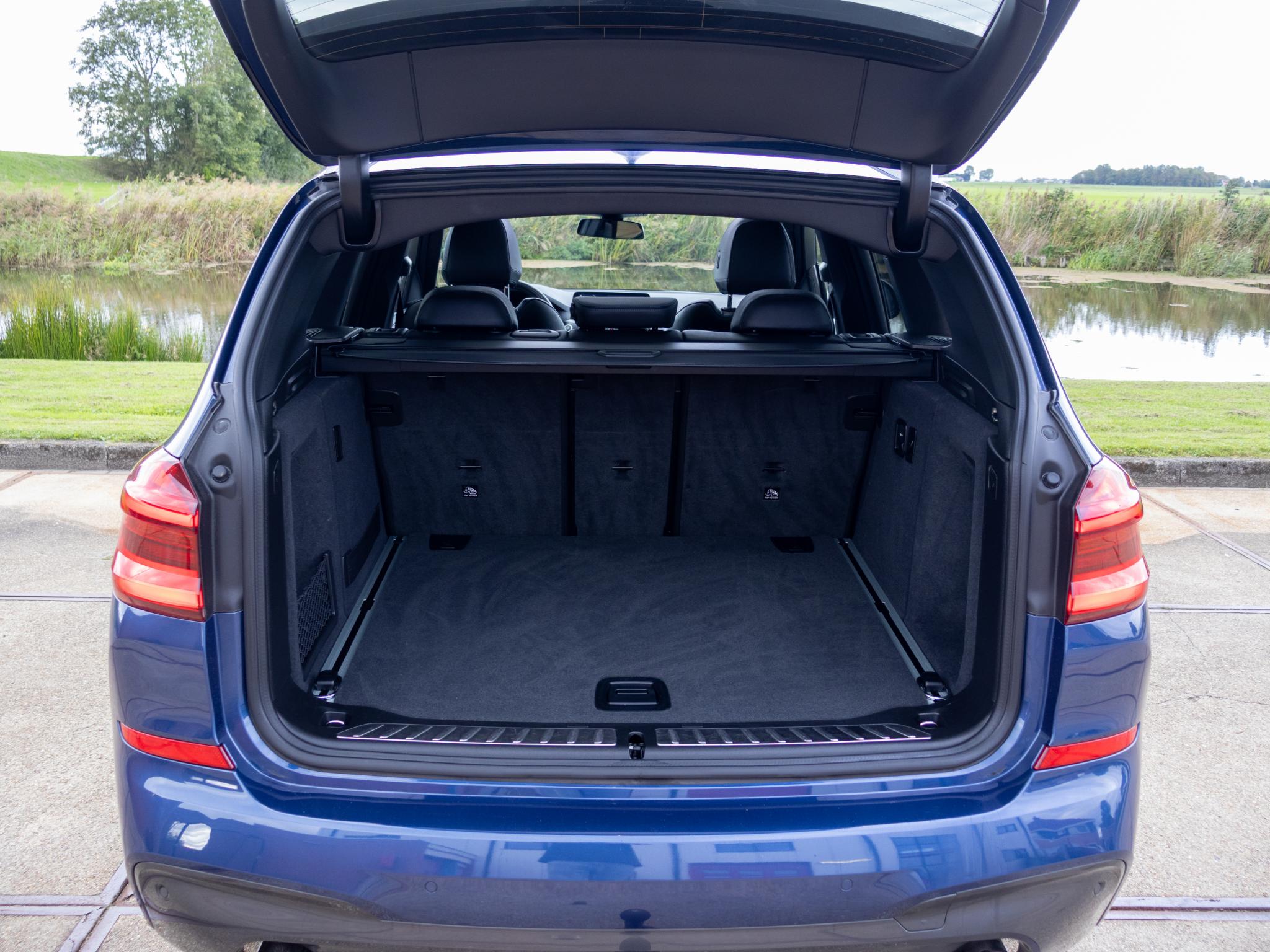 Foto van BMW X3 Xdrive30i