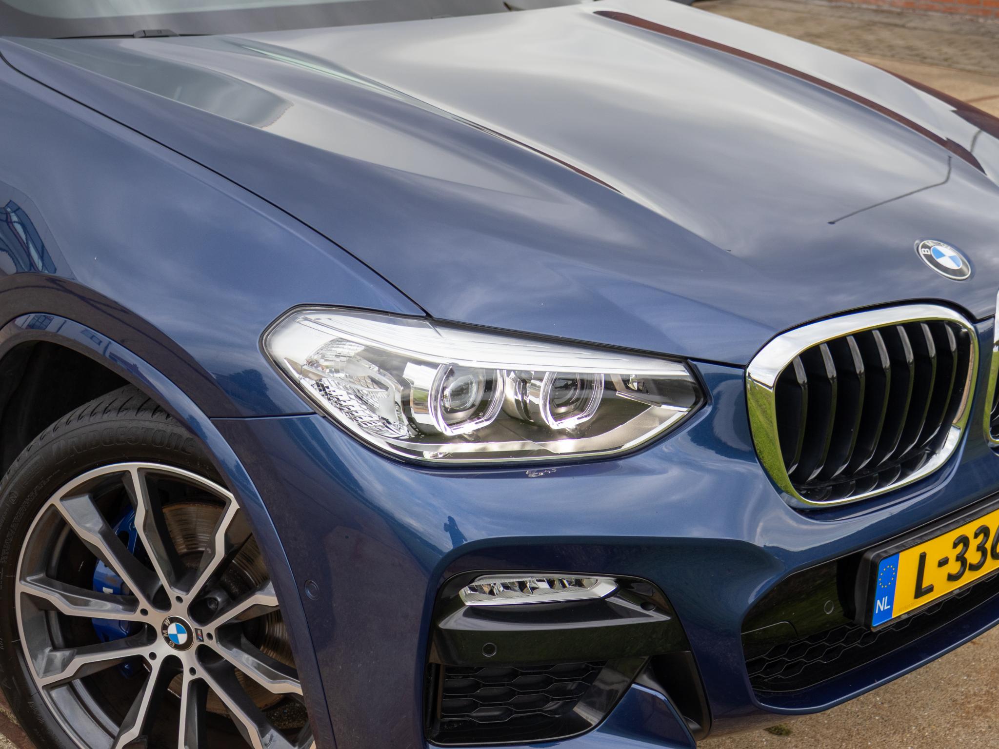 Foto van BMW X3 Xdrive30i