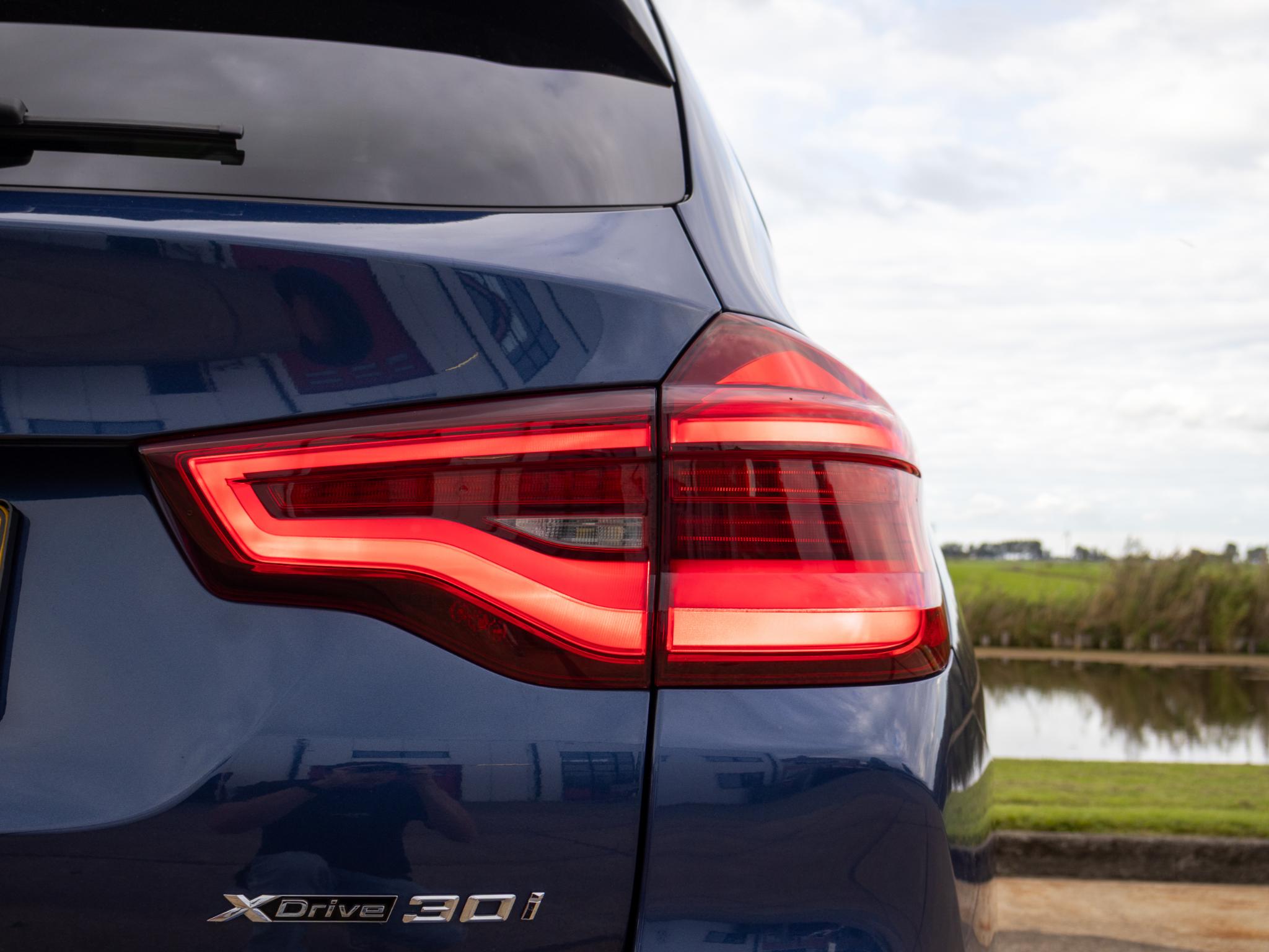 Foto van BMW X3 Xdrive30i
