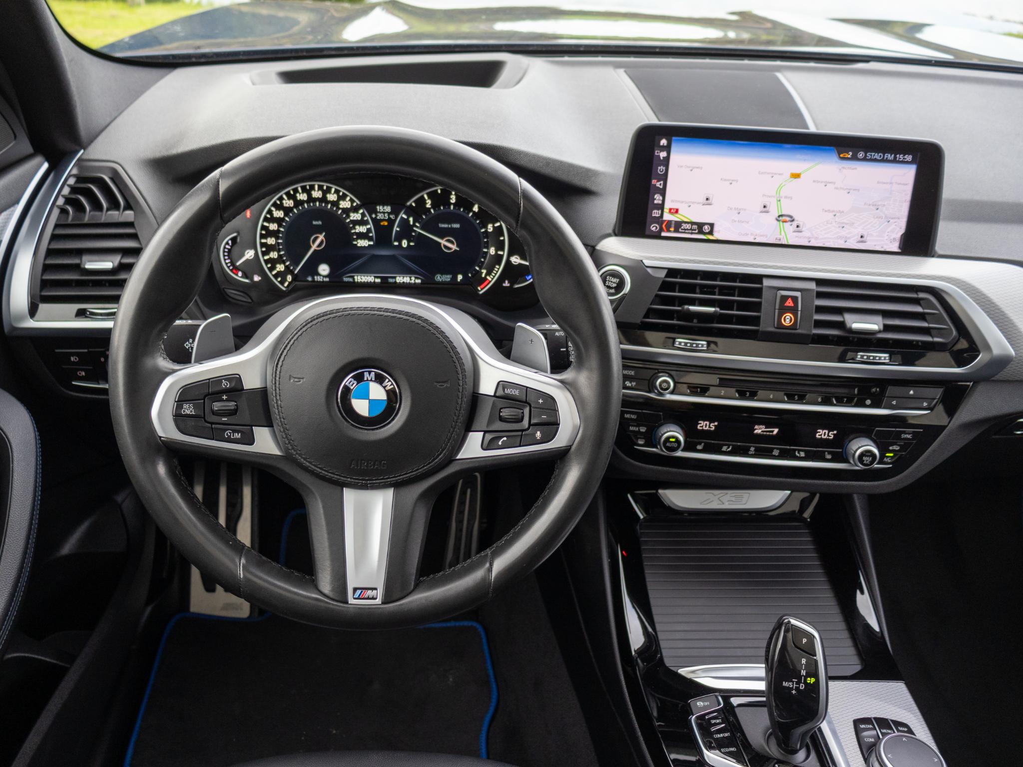 Foto van BMW X3 Xdrive30i