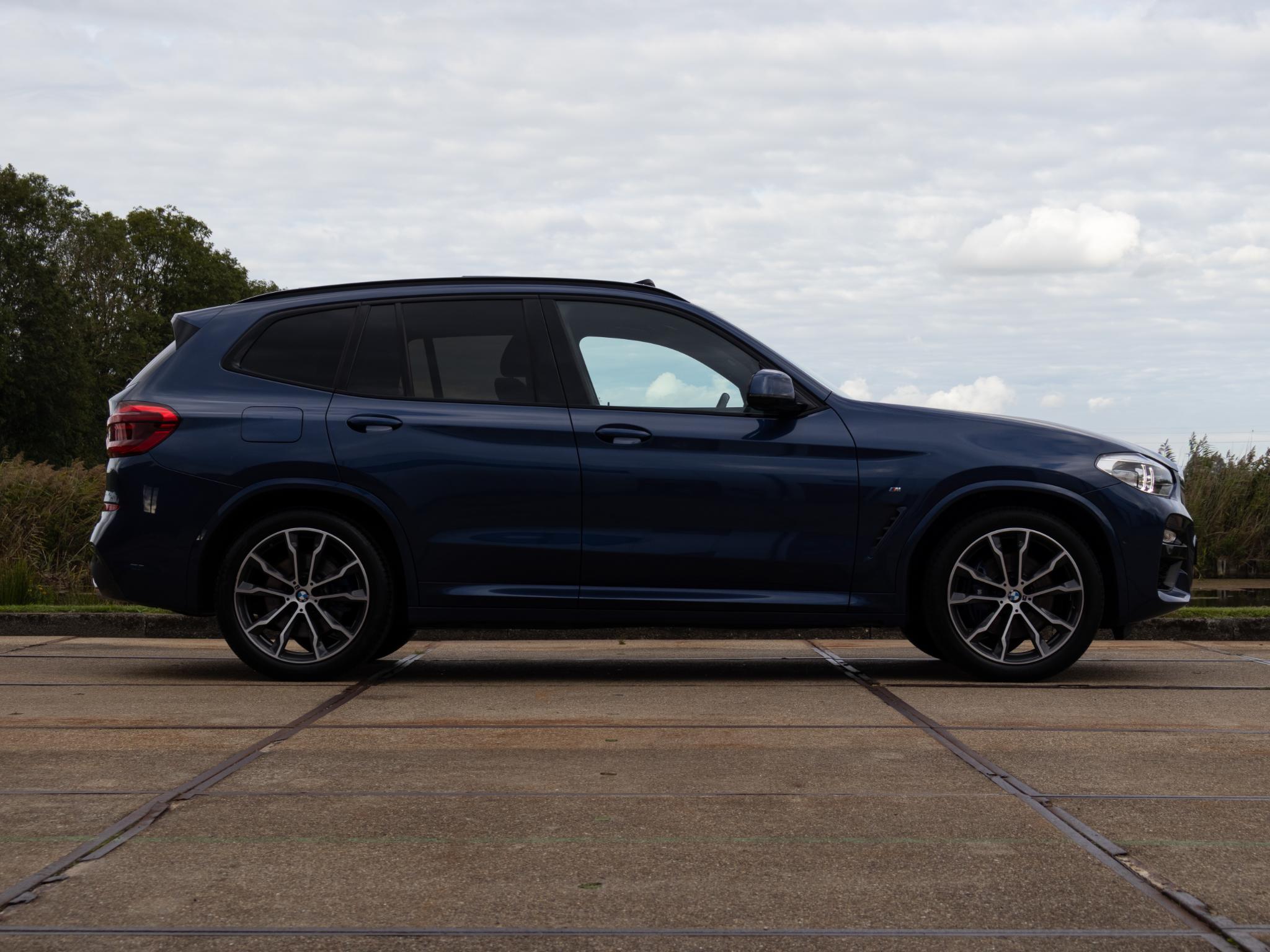 Foto van BMW X3 Xdrive30i