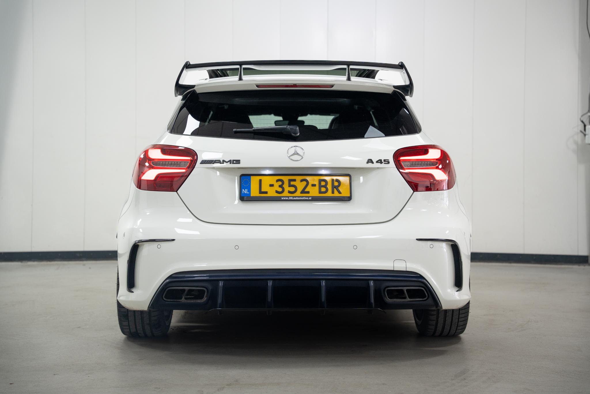Foto van Mercedes-Benz AMG A 45