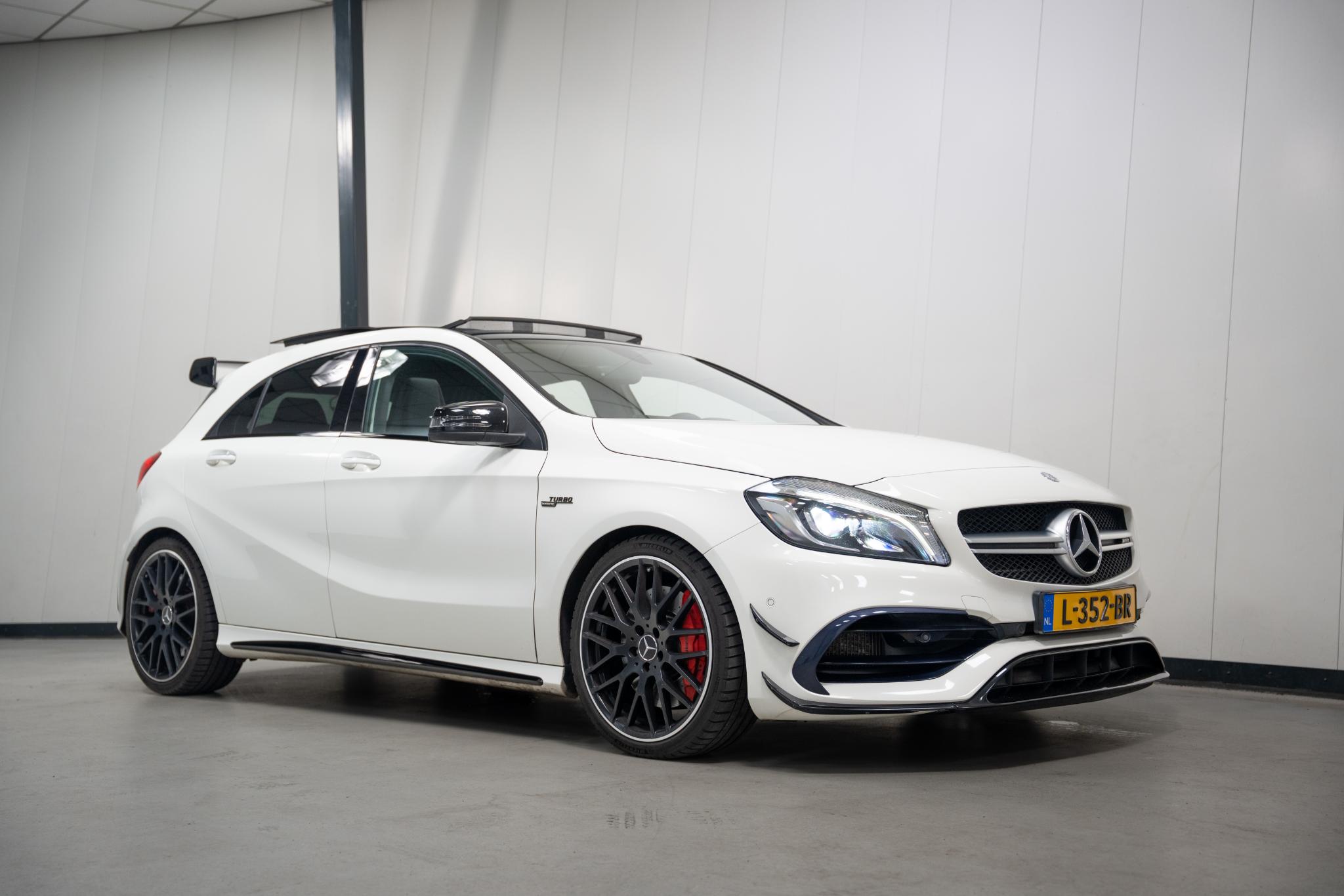 Foto van Mercedes-Benz AMG A 45