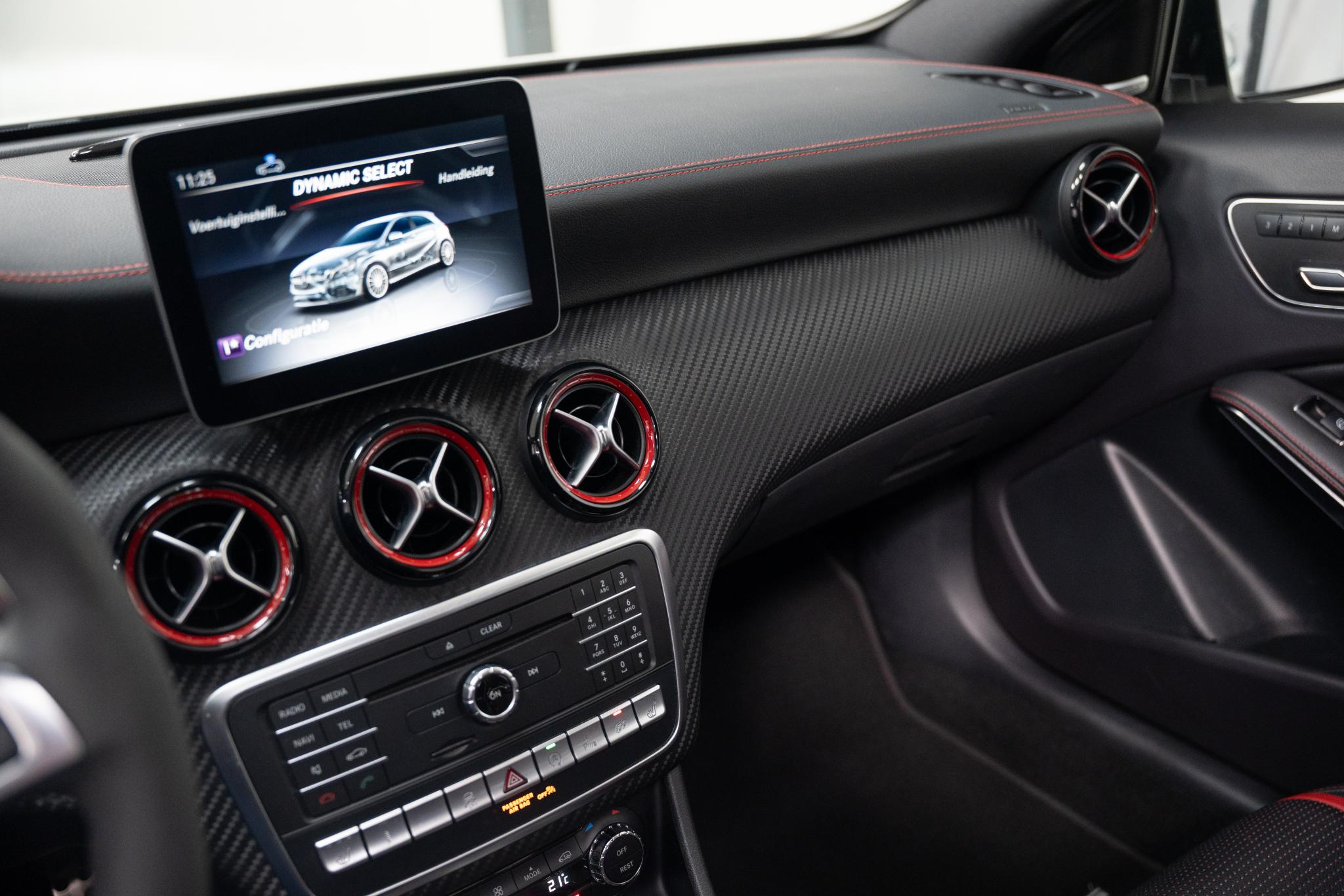 Foto van Mercedes-Benz AMG A 45