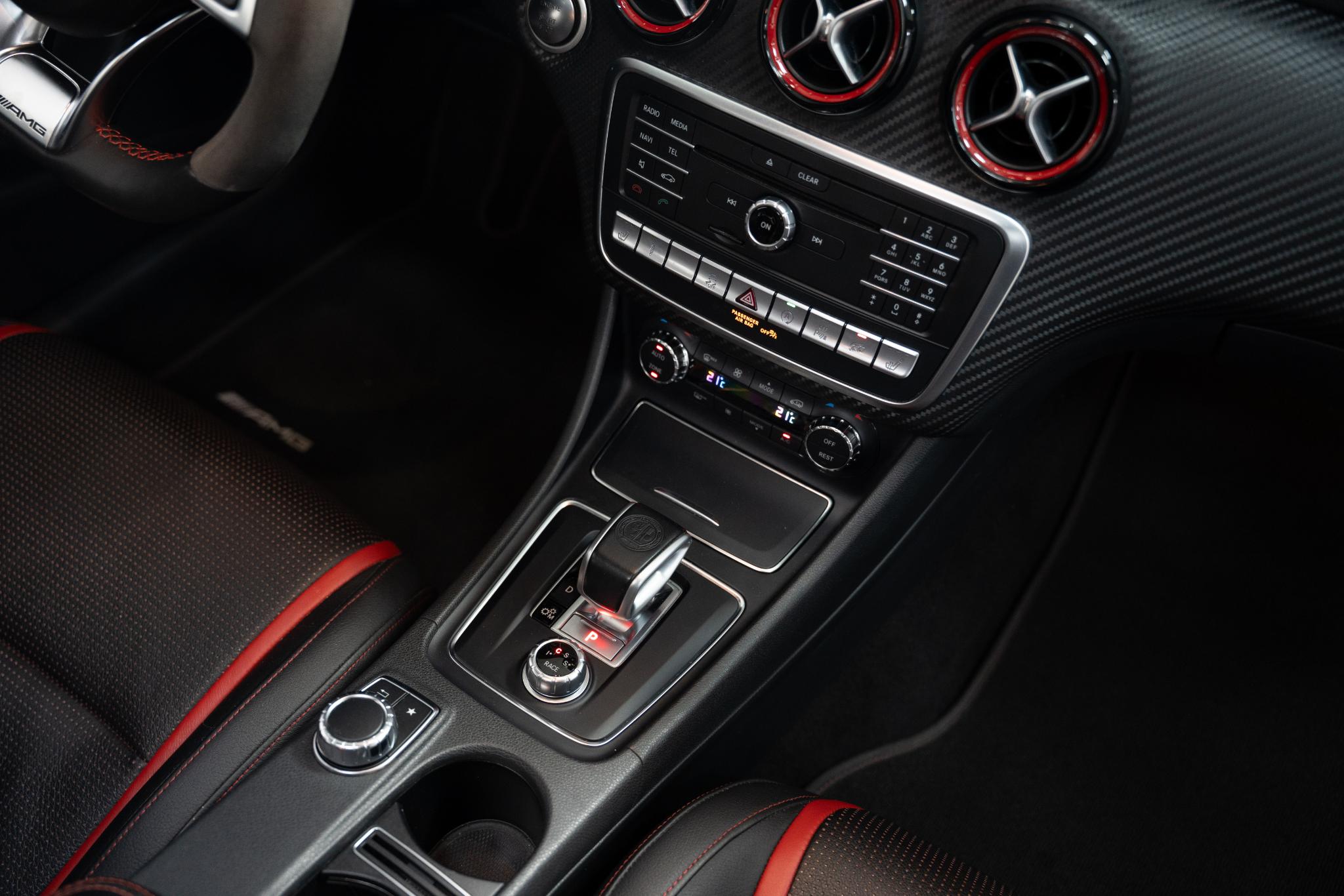 Foto van Mercedes-Benz AMG A 45