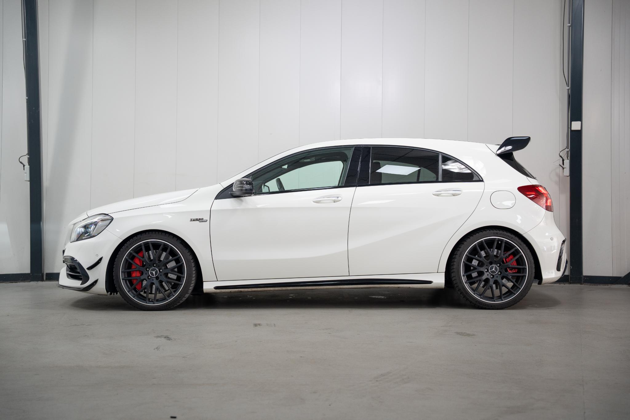 Foto van Mercedes-Benz AMG A 45