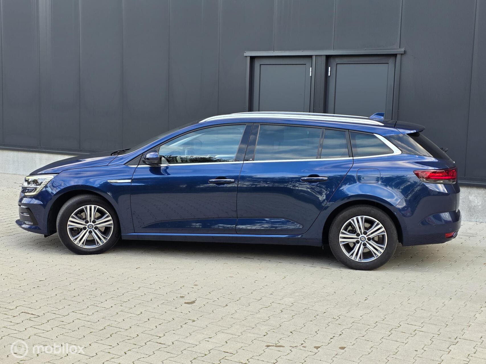 Foto van Renault Megane E-tech Plug-in Hybrid