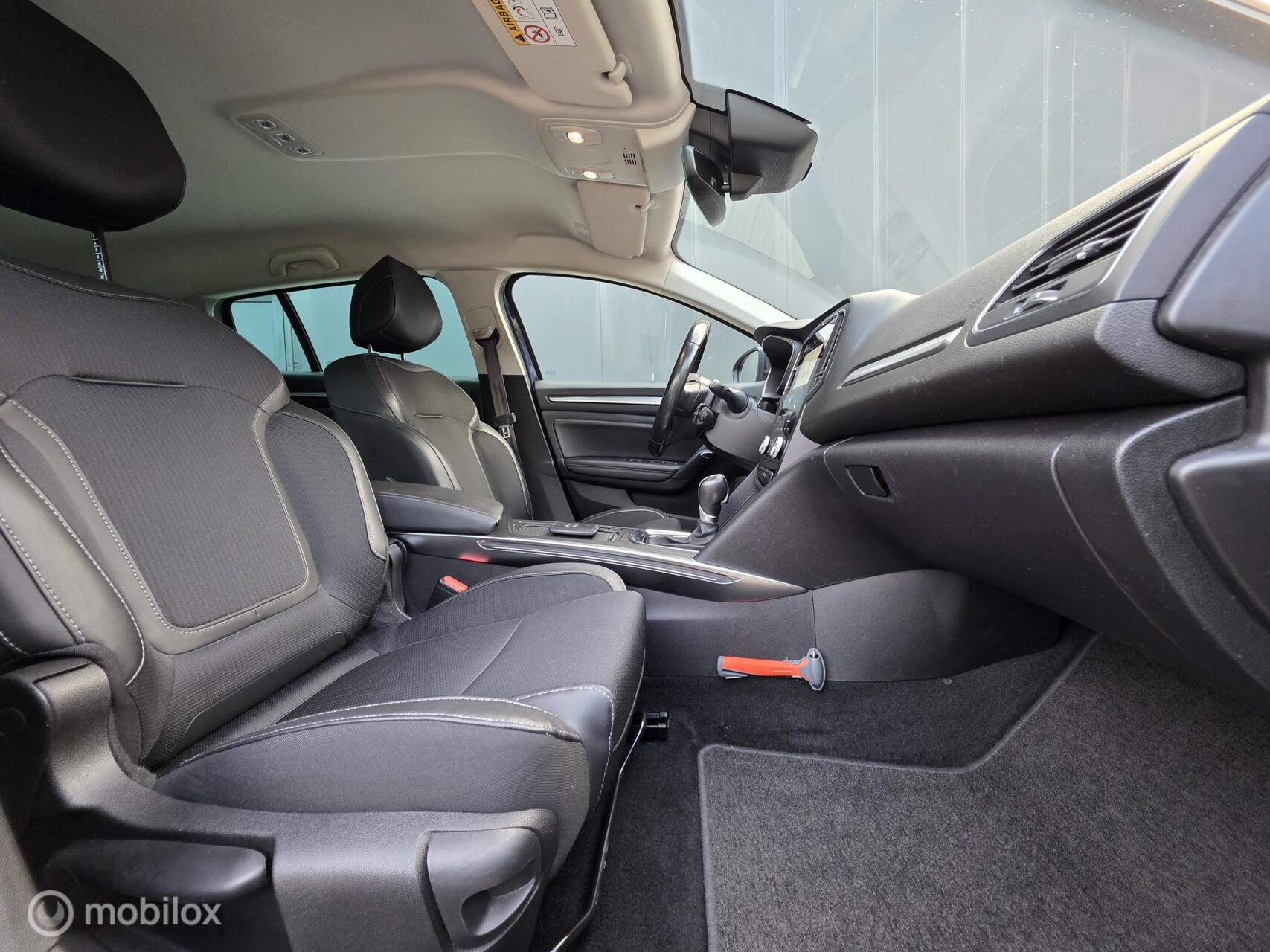 Foto van Renault Megane E-tech Plug-in Hybrid