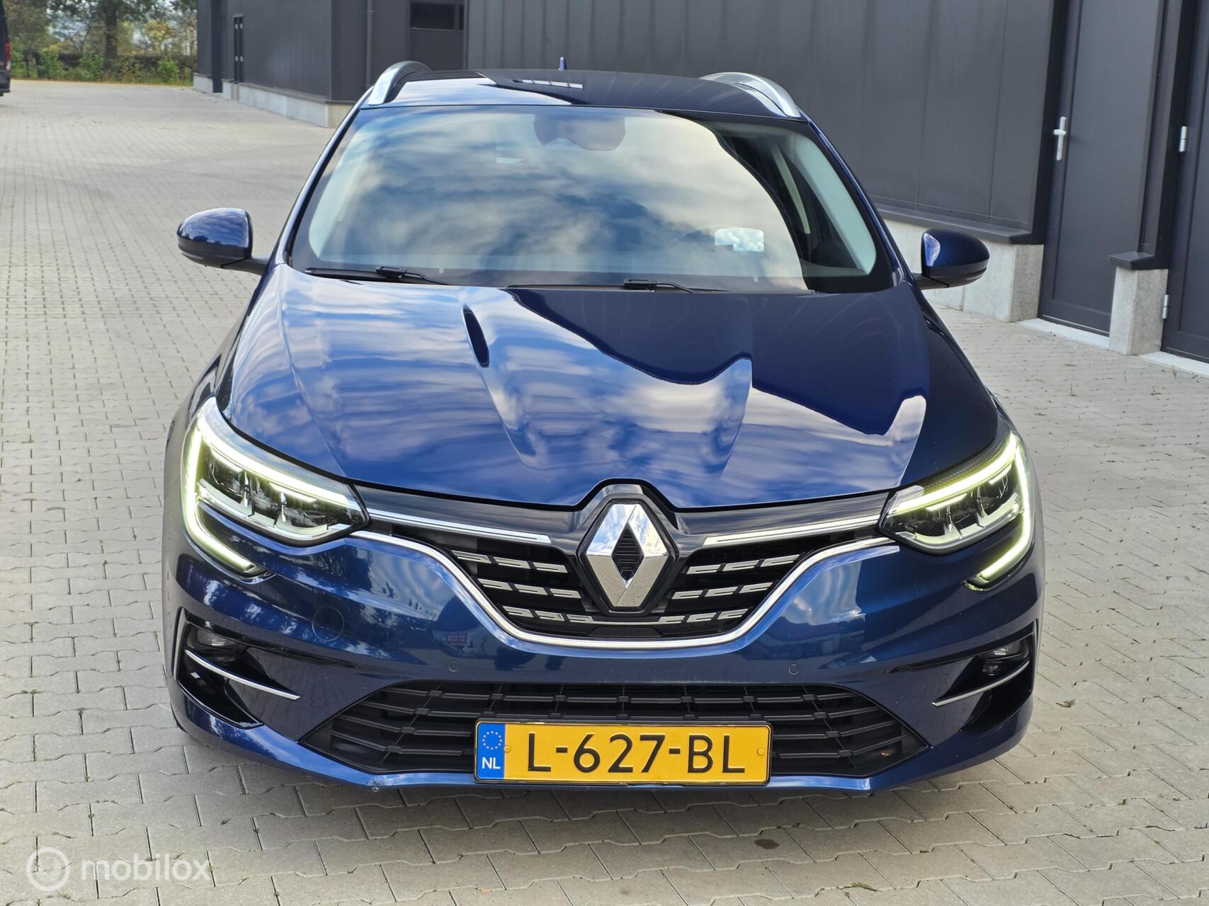 Foto van Renault Megane E-tech Plug-in Hybrid
