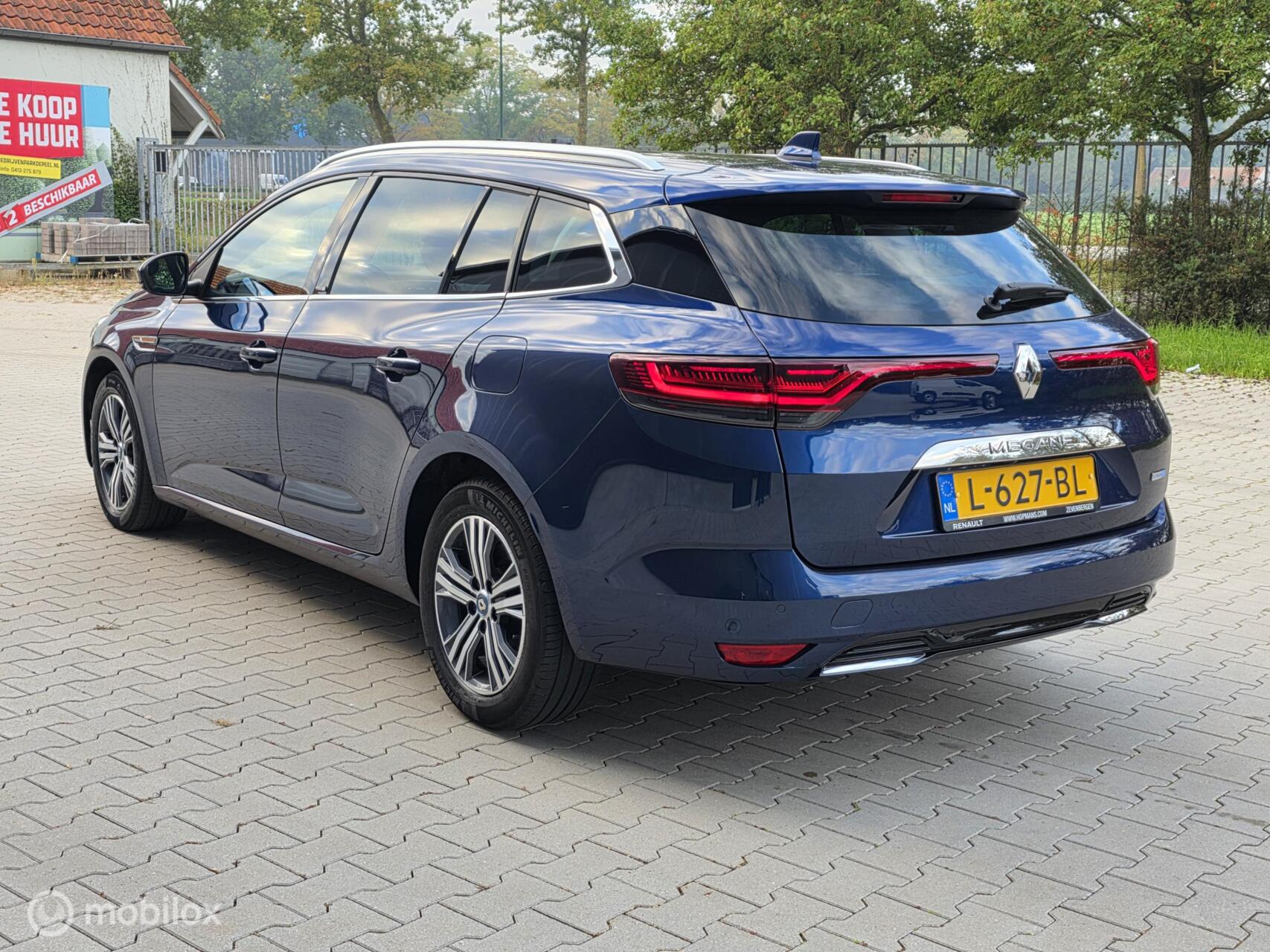Foto van Renault Megane E-tech Plug-in Hybrid
