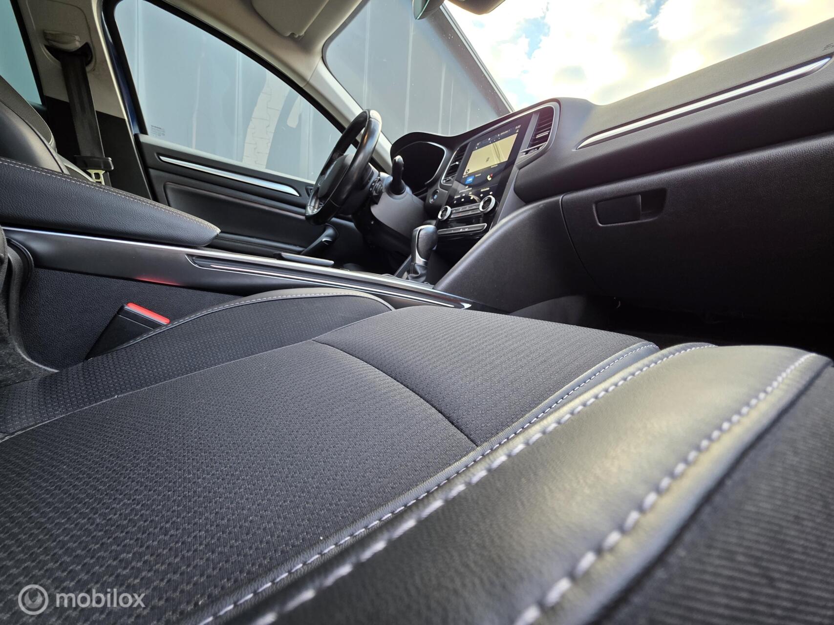 Foto van Renault Megane E-tech Plug-in Hybrid