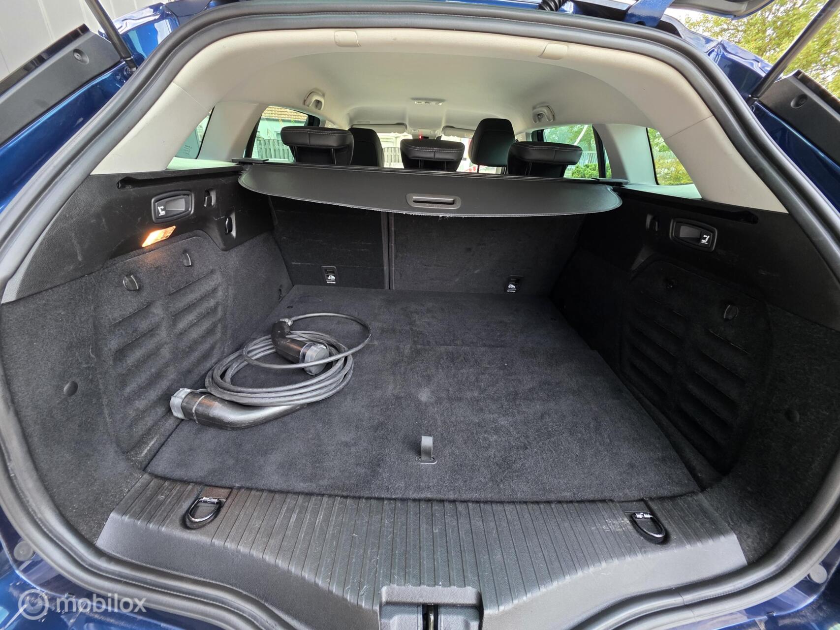 Foto van Renault Megane E-tech Plug-in Hybrid