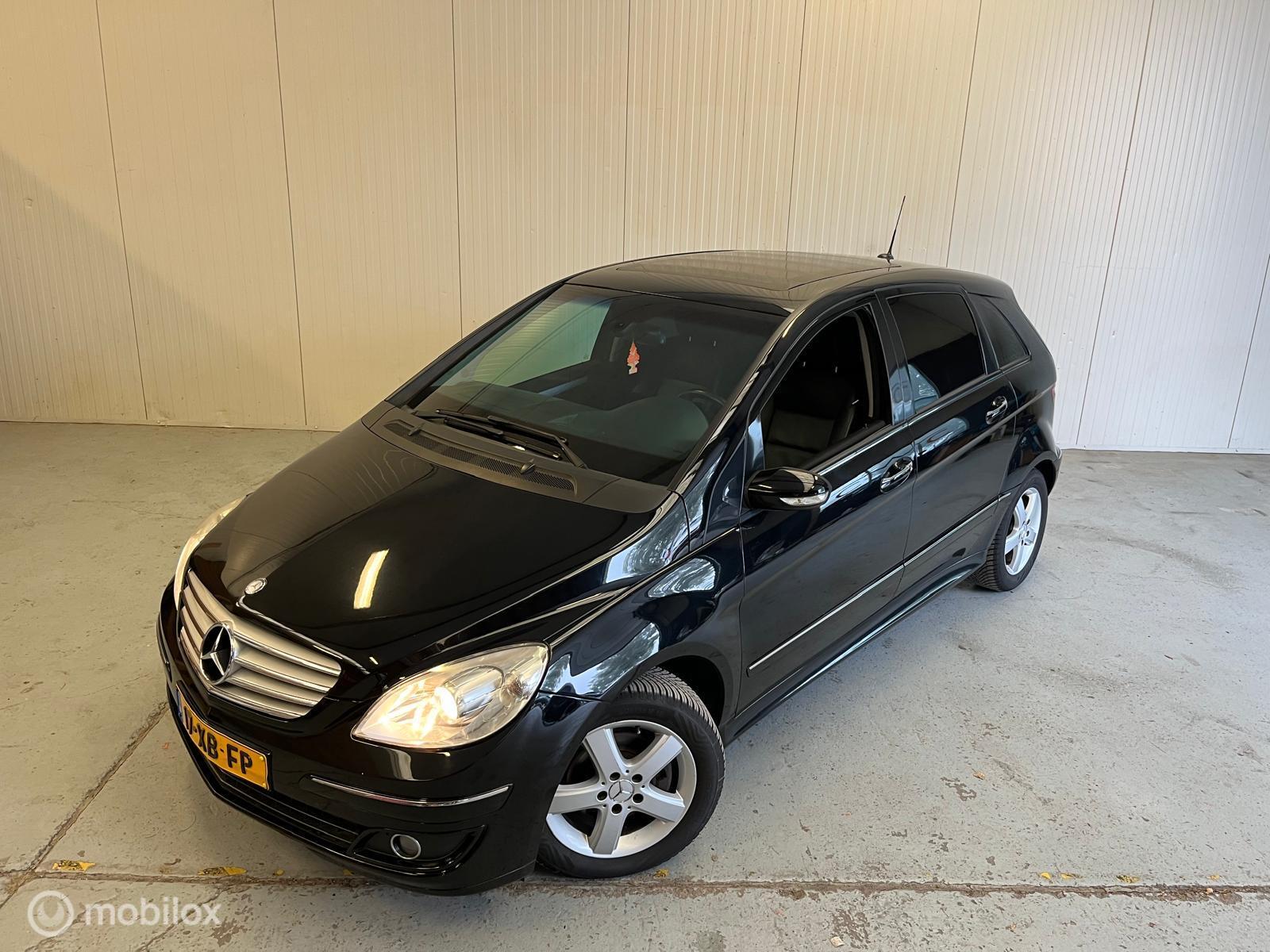 Foto van Mercedes-Benz B 200