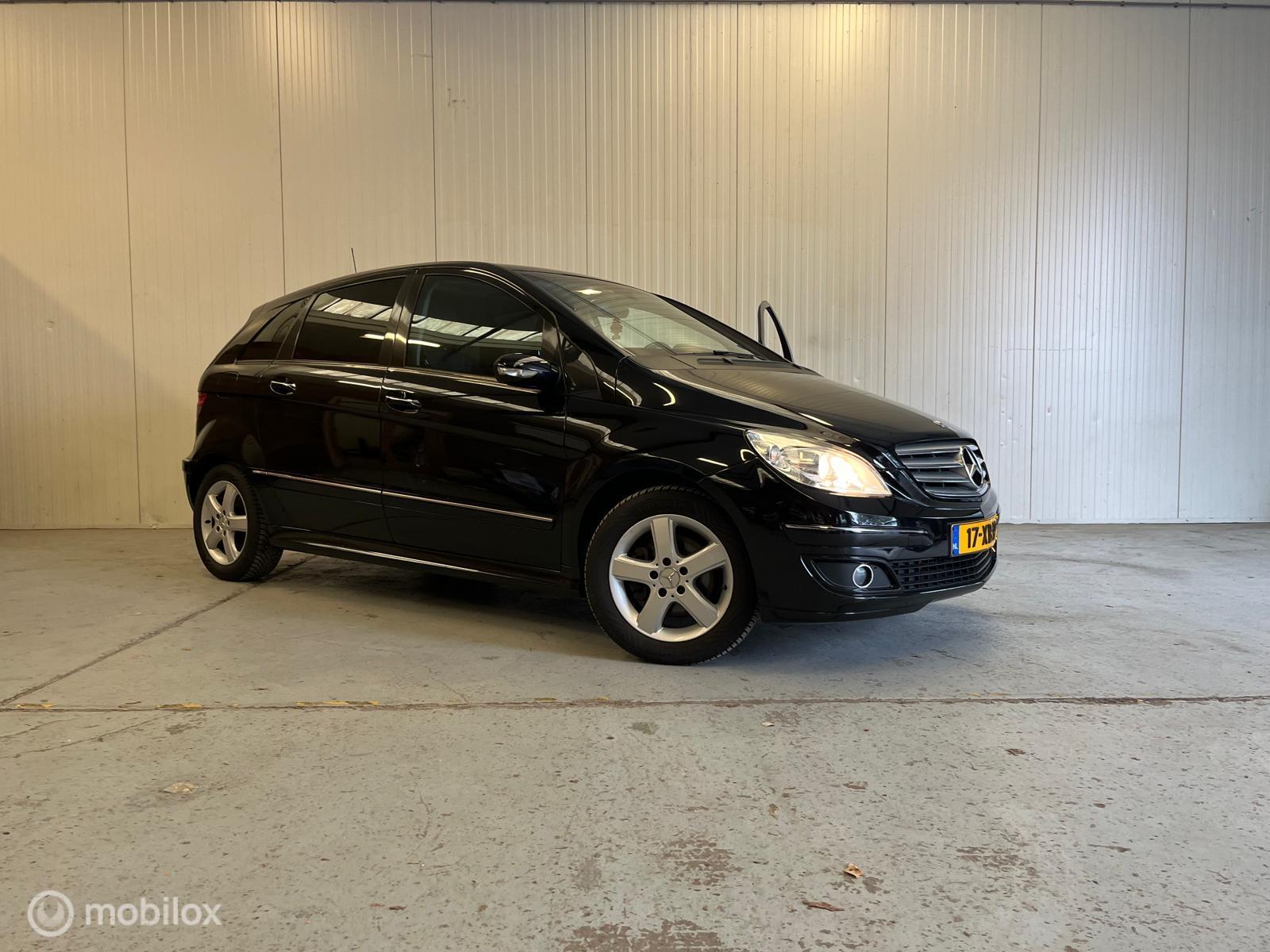 Foto van Mercedes-Benz B 200