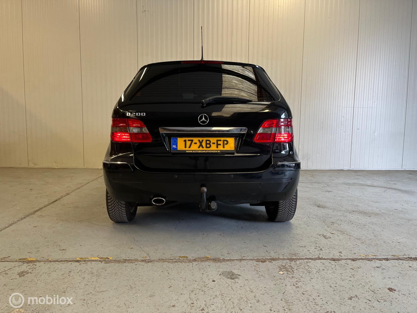 Foto van Mercedes-Benz B 200