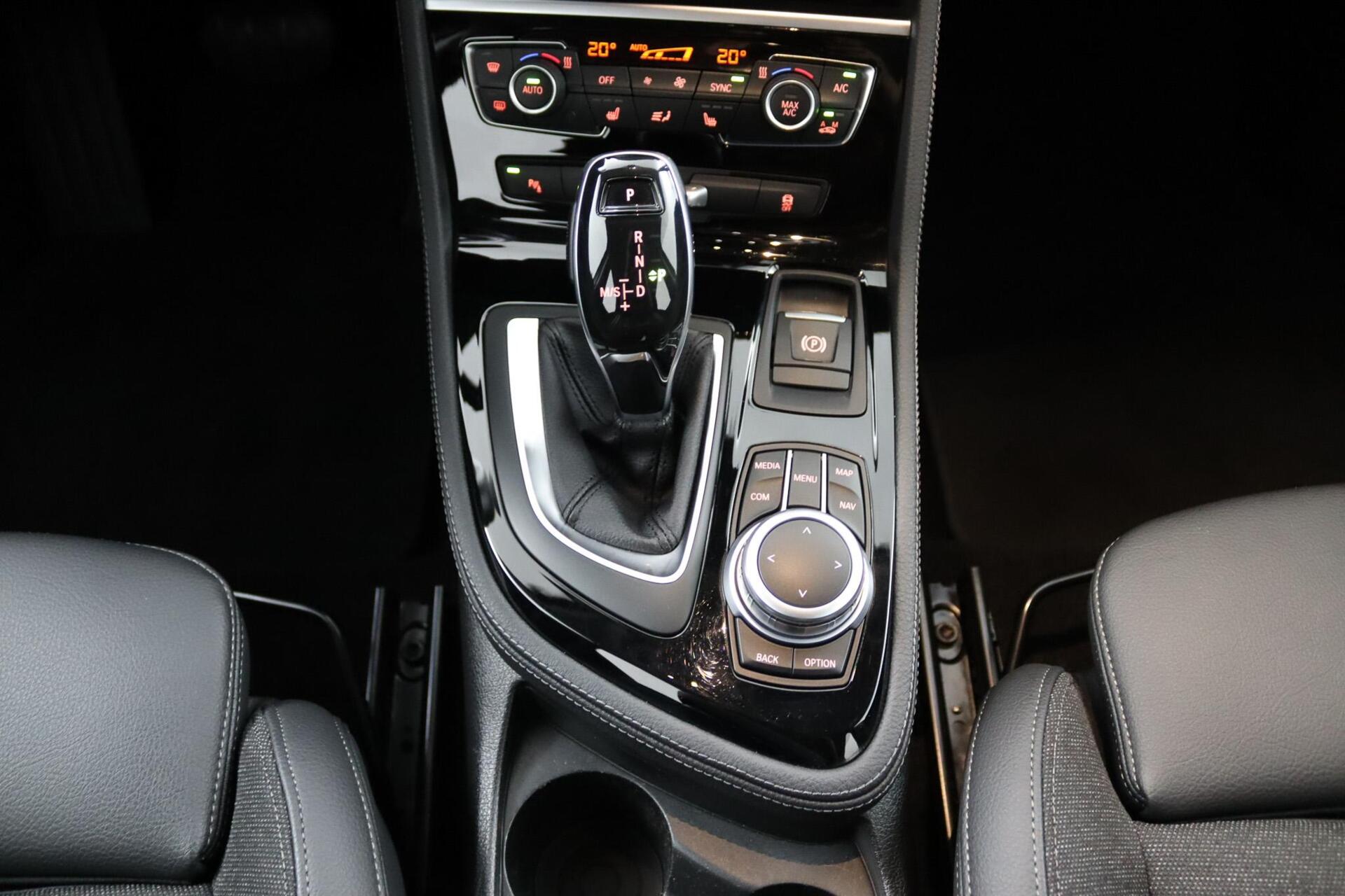 Foto van BMW 218i Active Tourer