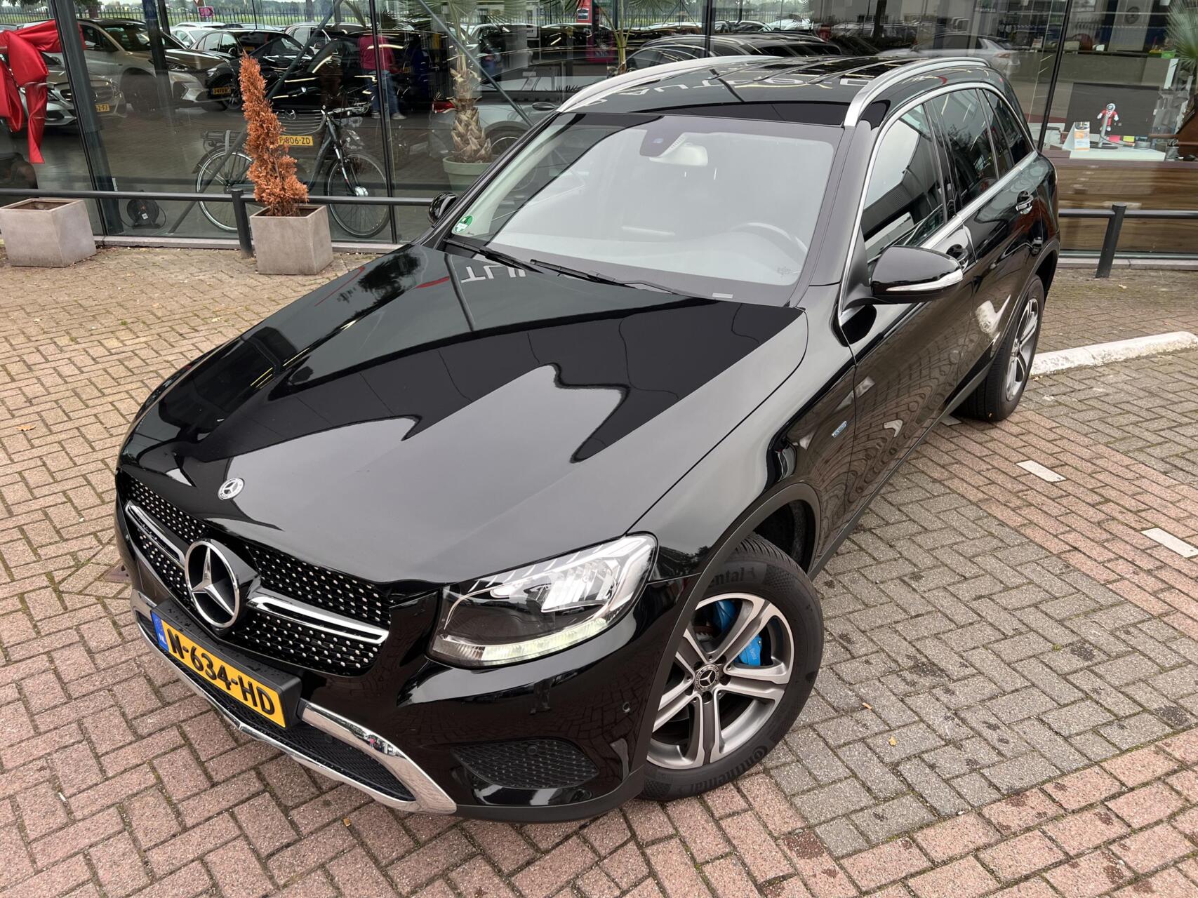 Foto van Mercedes-Benz GLC 350 E 4Matic