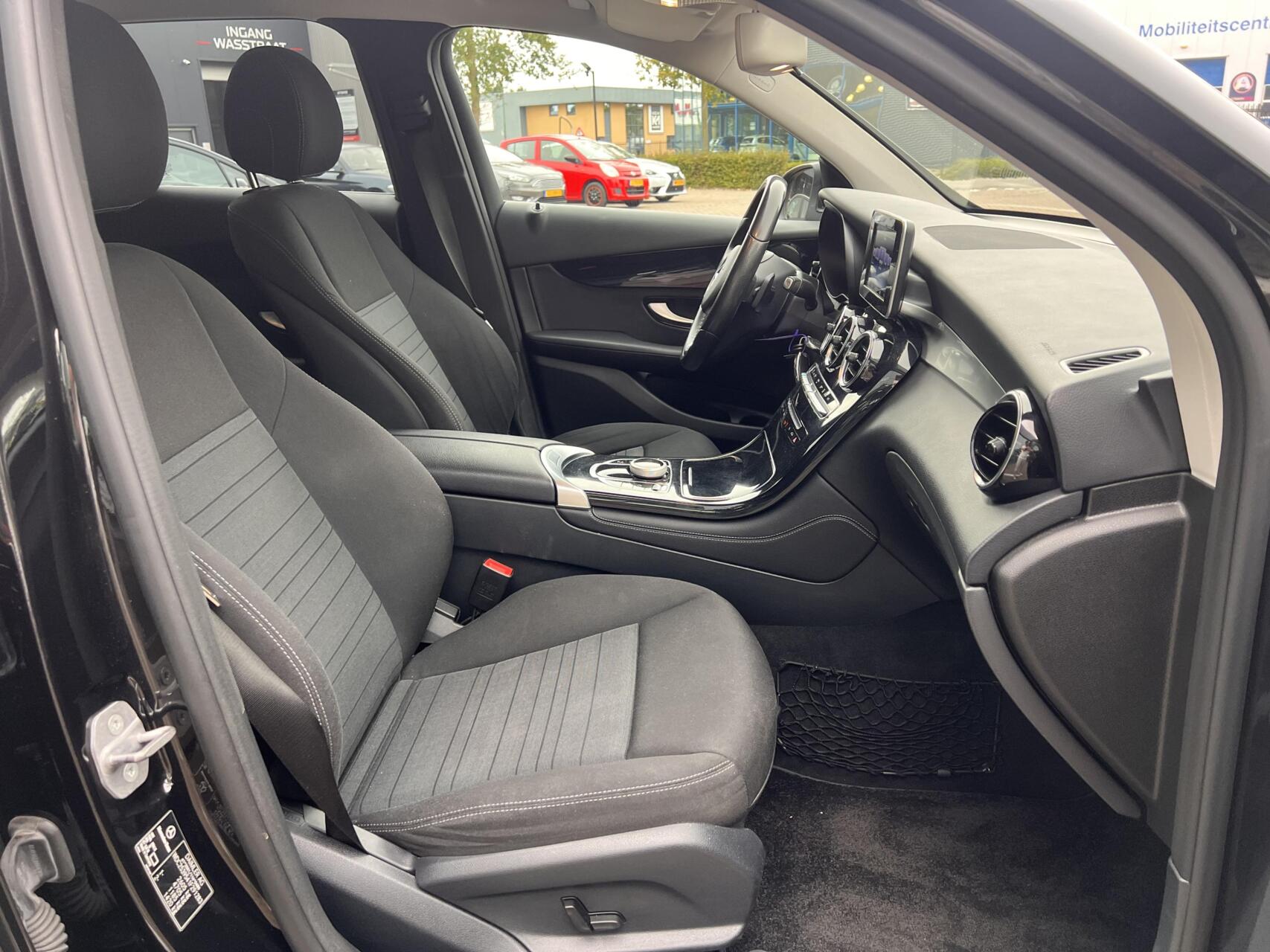 Foto van Mercedes-Benz GLC 350 E 4Matic