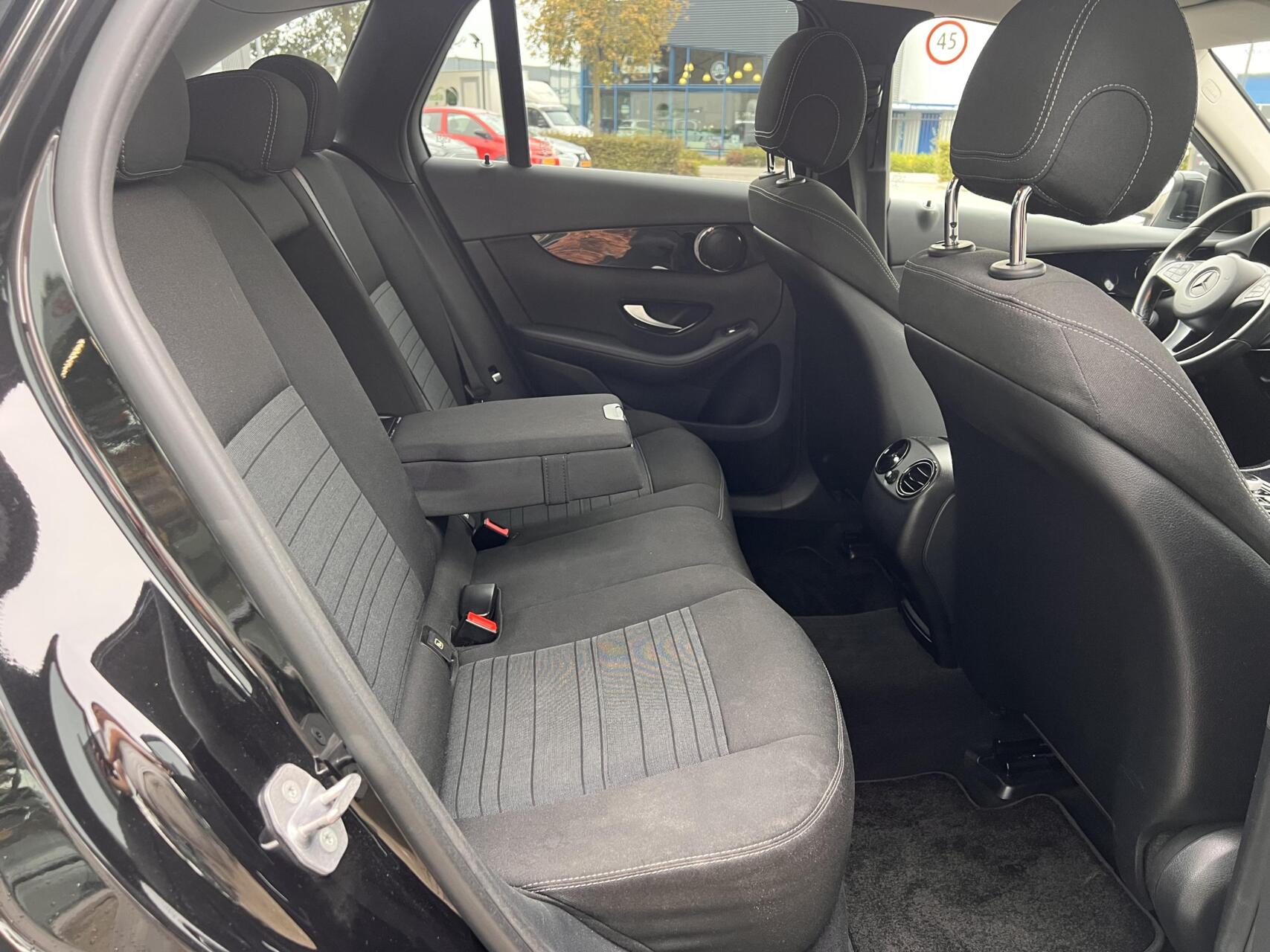 Foto van Mercedes-Benz GLC 350 E 4Matic