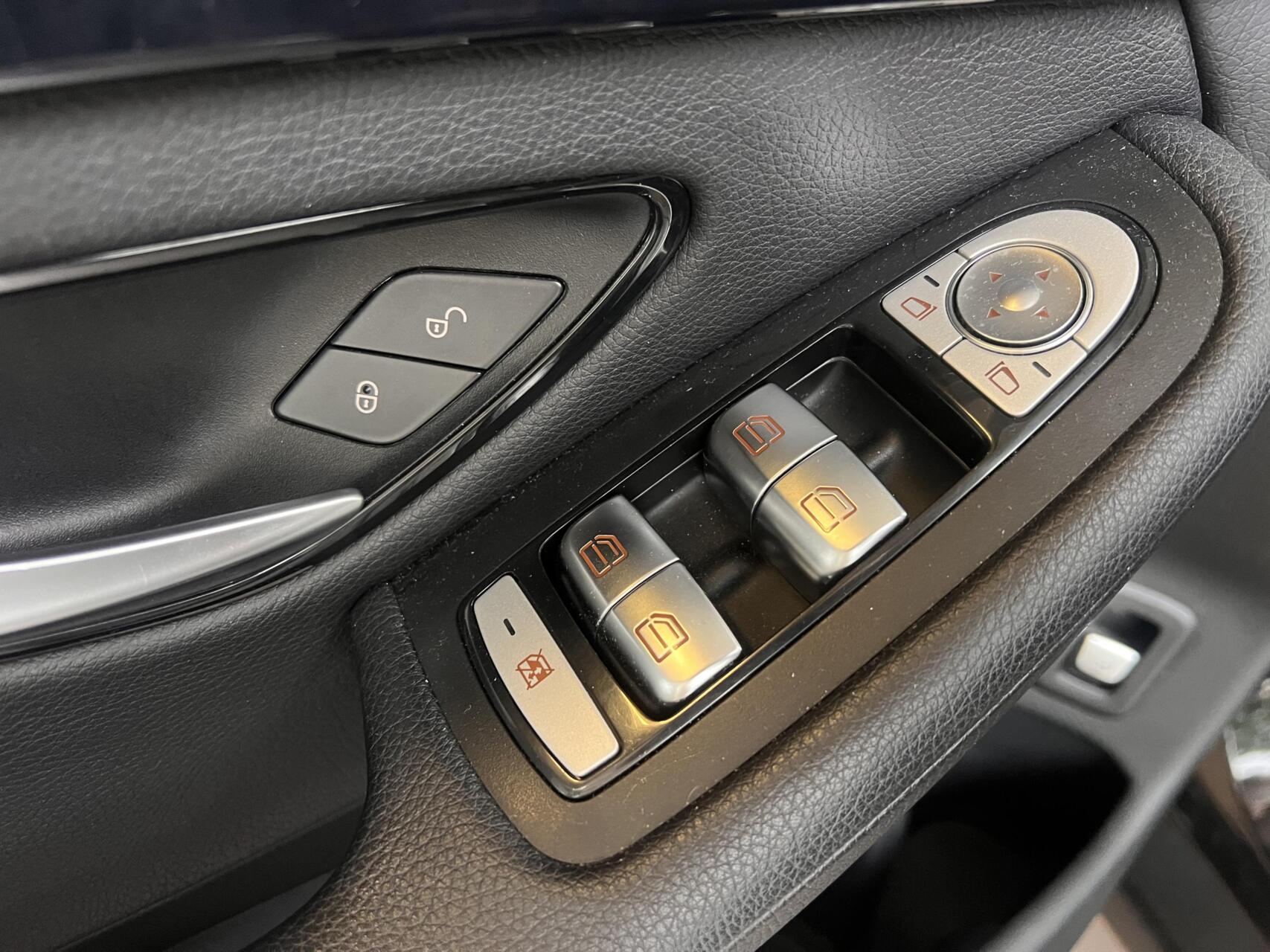 Foto van Mercedes-Benz GLC 350 E 4Matic