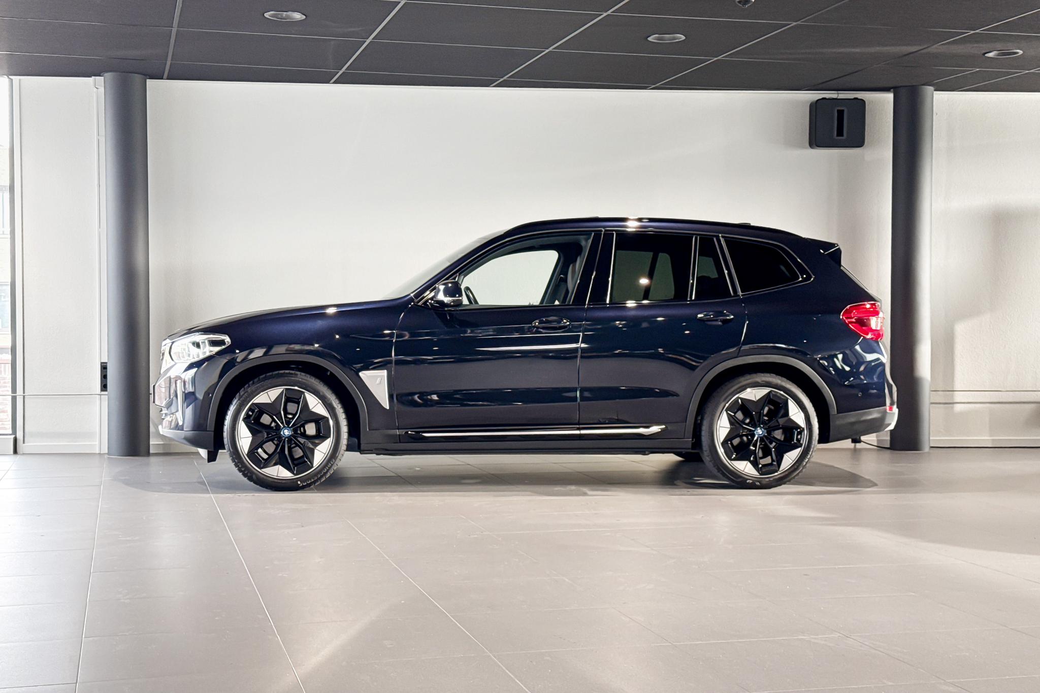 Foto van BMW Ix3