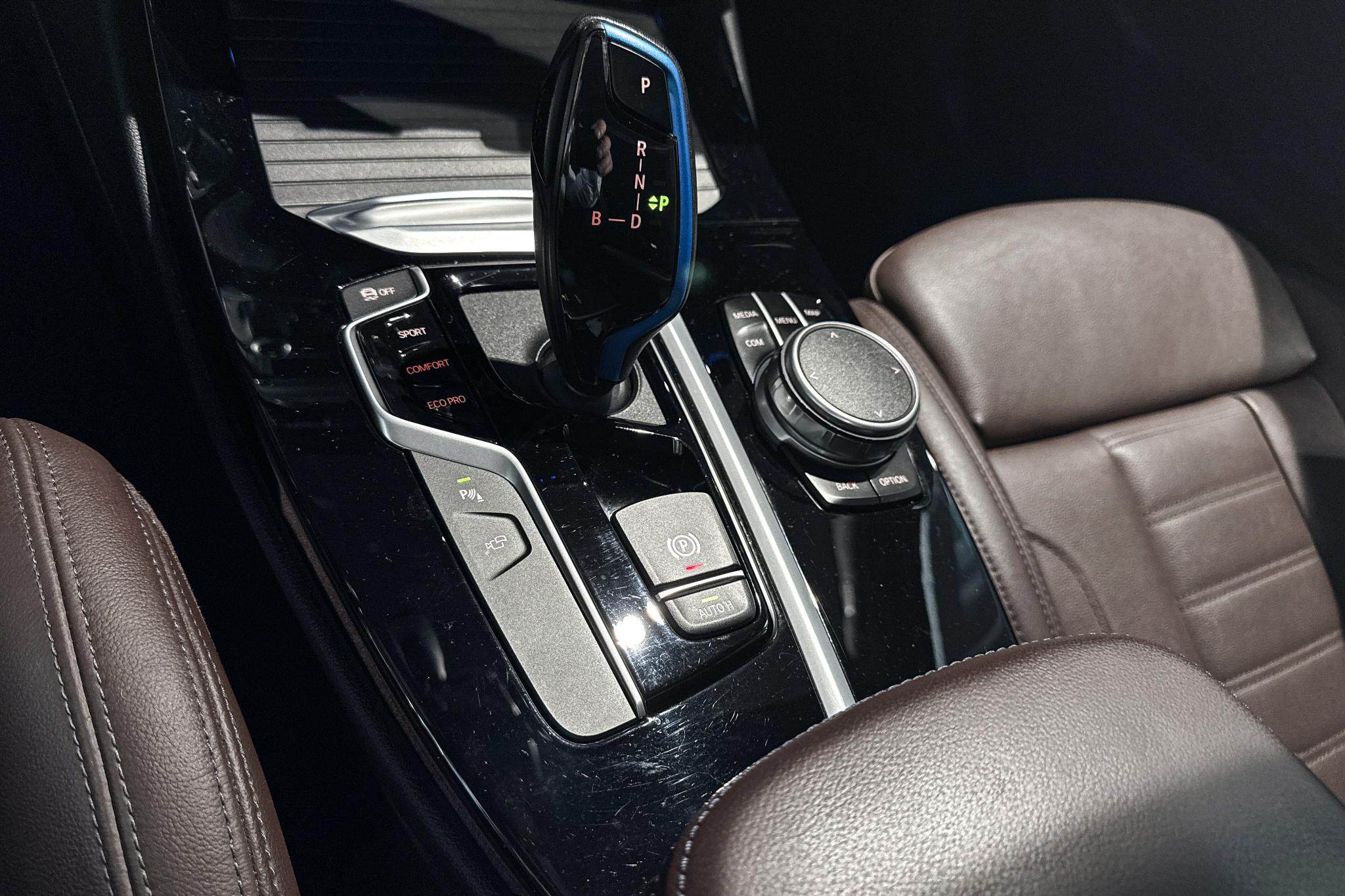 Foto van BMW Ix3
