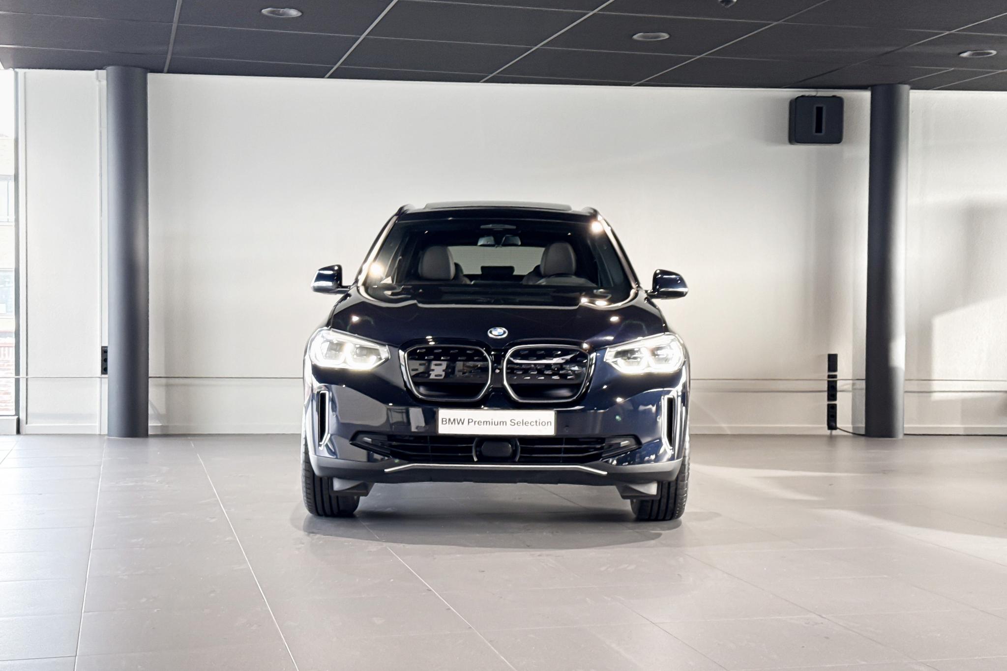 Foto van BMW Ix3