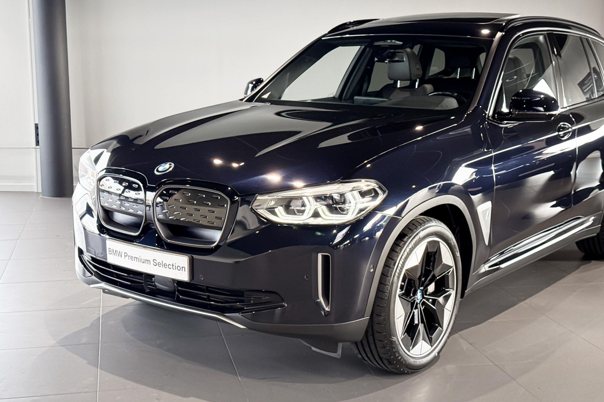Foto van BMW Ix3