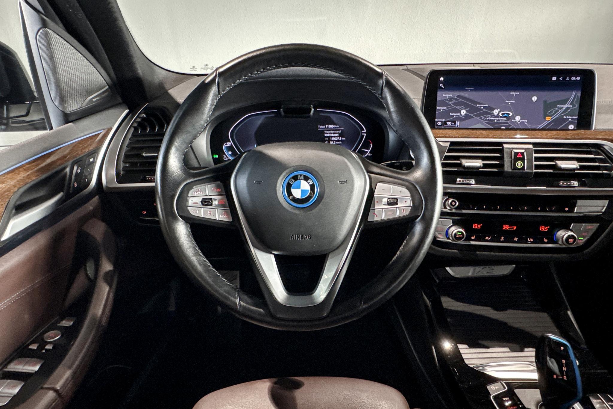 Foto van BMW Ix3