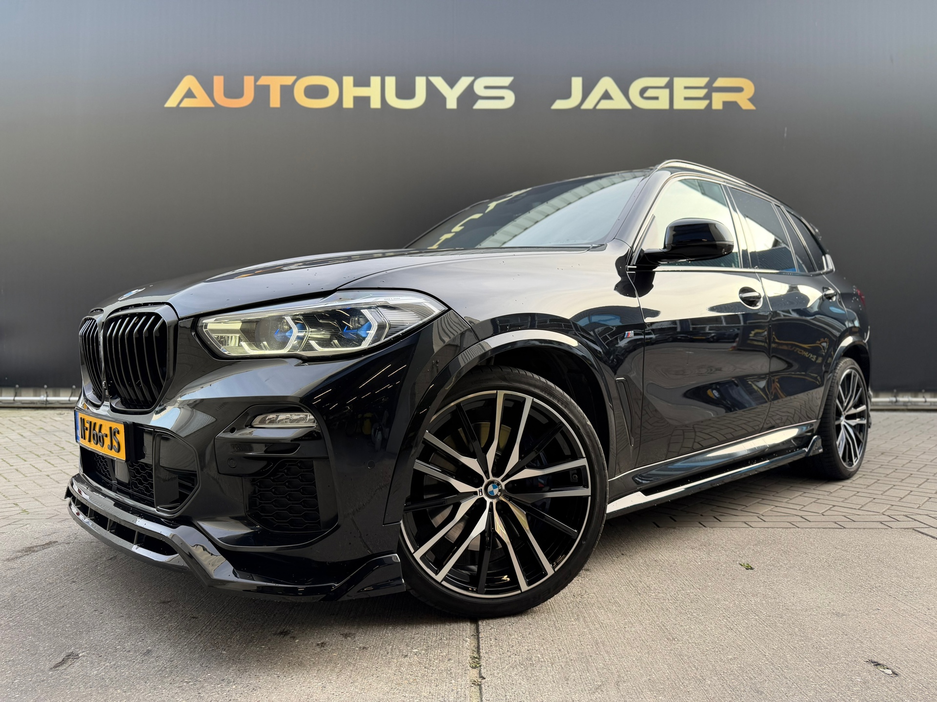 BMW X5 Xdrive40i XDrive40i High Executive Maxton Pano Leer Laser 360 Luchtvering Hud H&K 2020 - voorkant